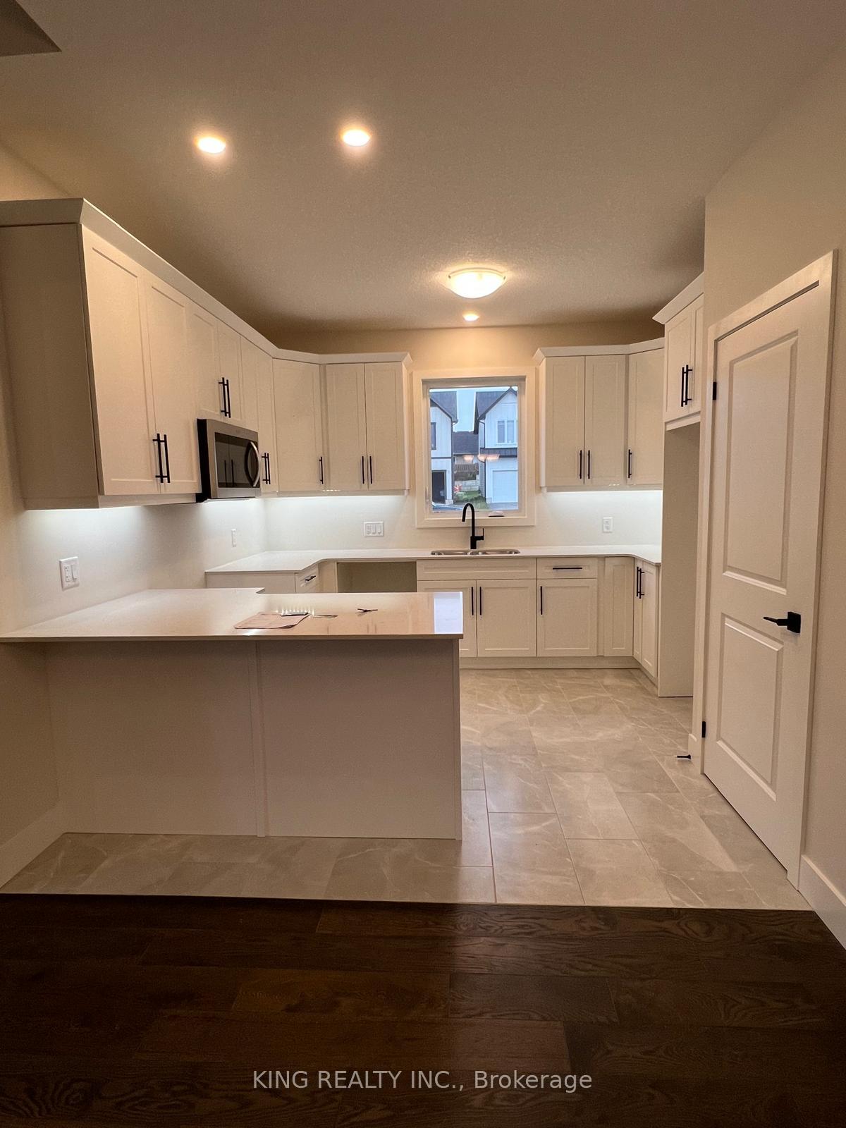 Photo 4 of Unit LOWER, 10 Julie Crescent, London, South J — HOMEH