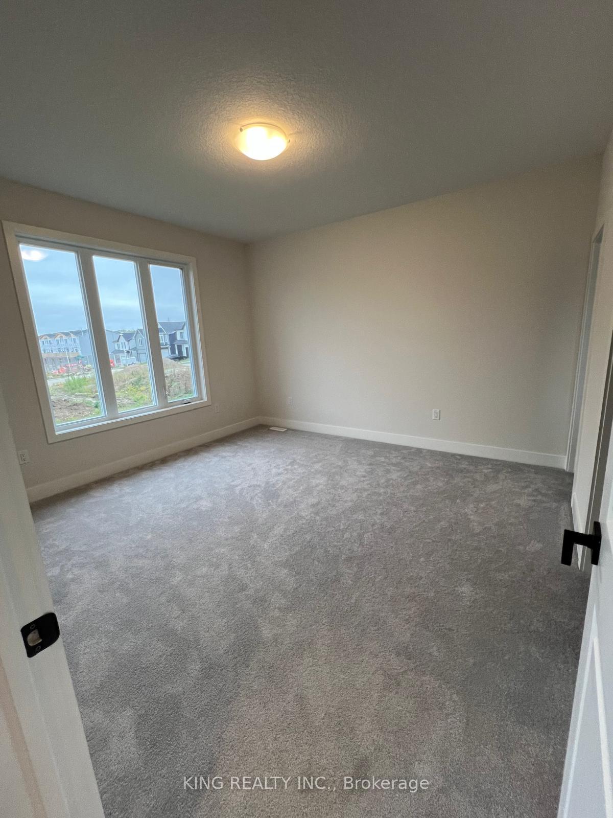 Photo 8 of Unit LOWER, 10 Julie Crescent, London, South J — HOMEH
