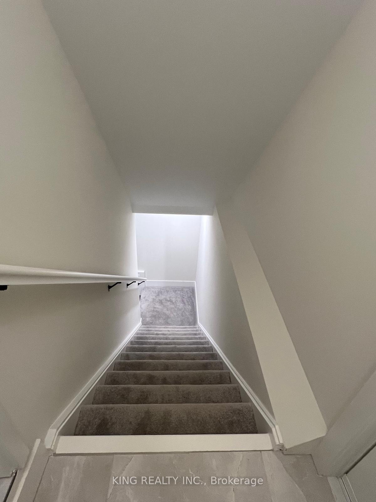Photo 5 of Unit LOWER, 10 Julie Crescent, London, South J — HOMEH
