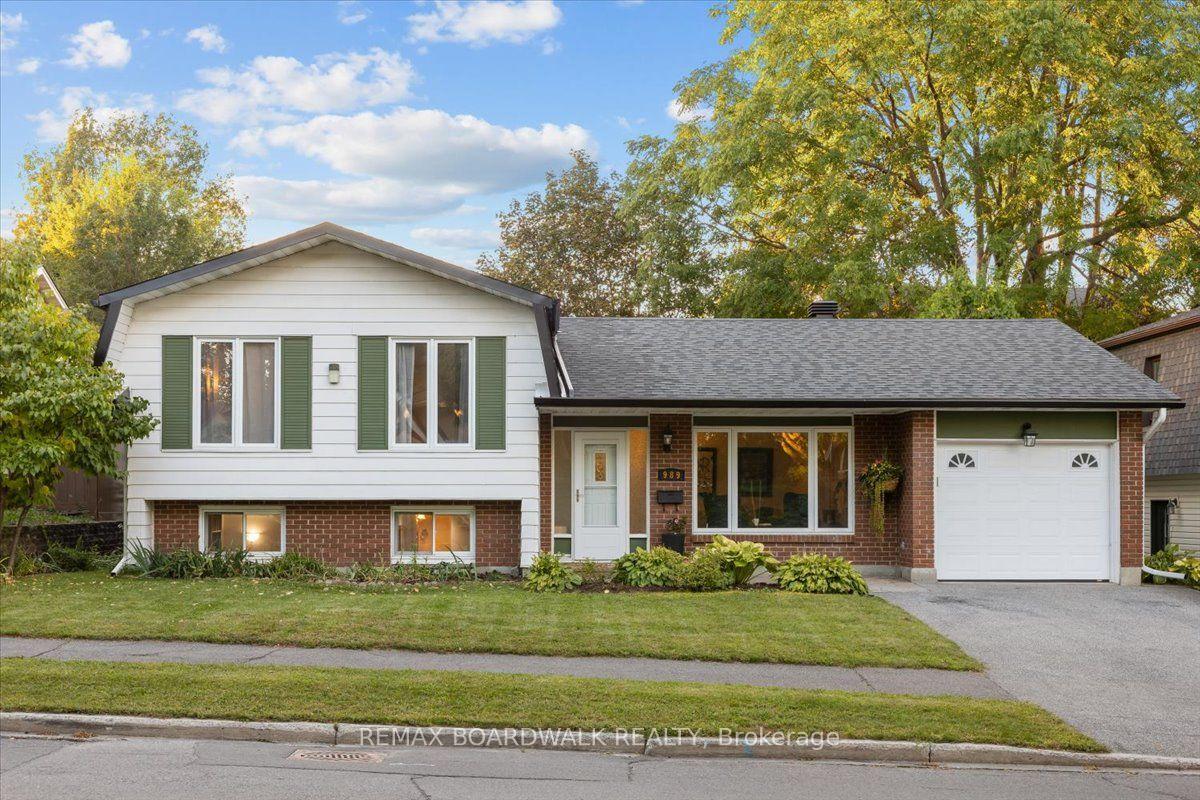 Photo 1 of 989 Cahill Drive W, Ottawa, Hunt Club/Western Community — HOMEH