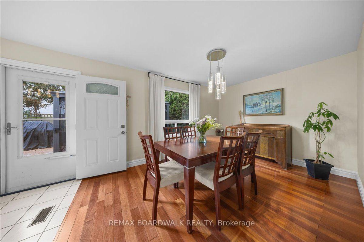 Photo 12 of 989 Cahill Drive W, Ottawa, Hunt Club/Western Community — HOMEH