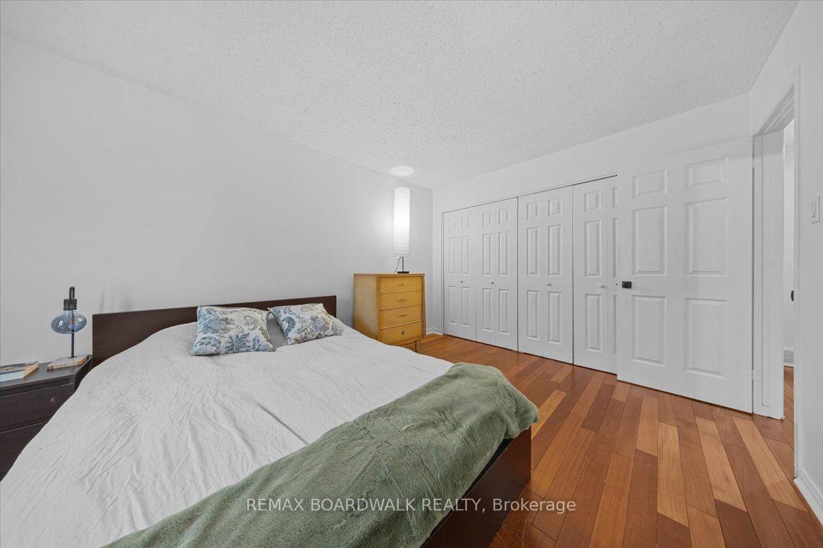 Photo 19 of 989 Cahill Drive W, Ottawa, Hunt Club/Western Community — HOMEH