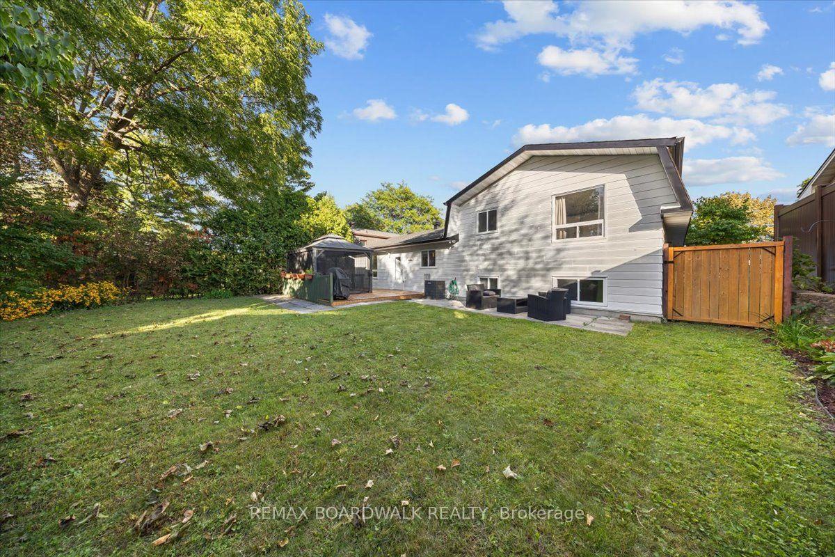 Photo 36 of 989 Cahill Drive W, Ottawa, Hunt Club/Western Community — HOMEH