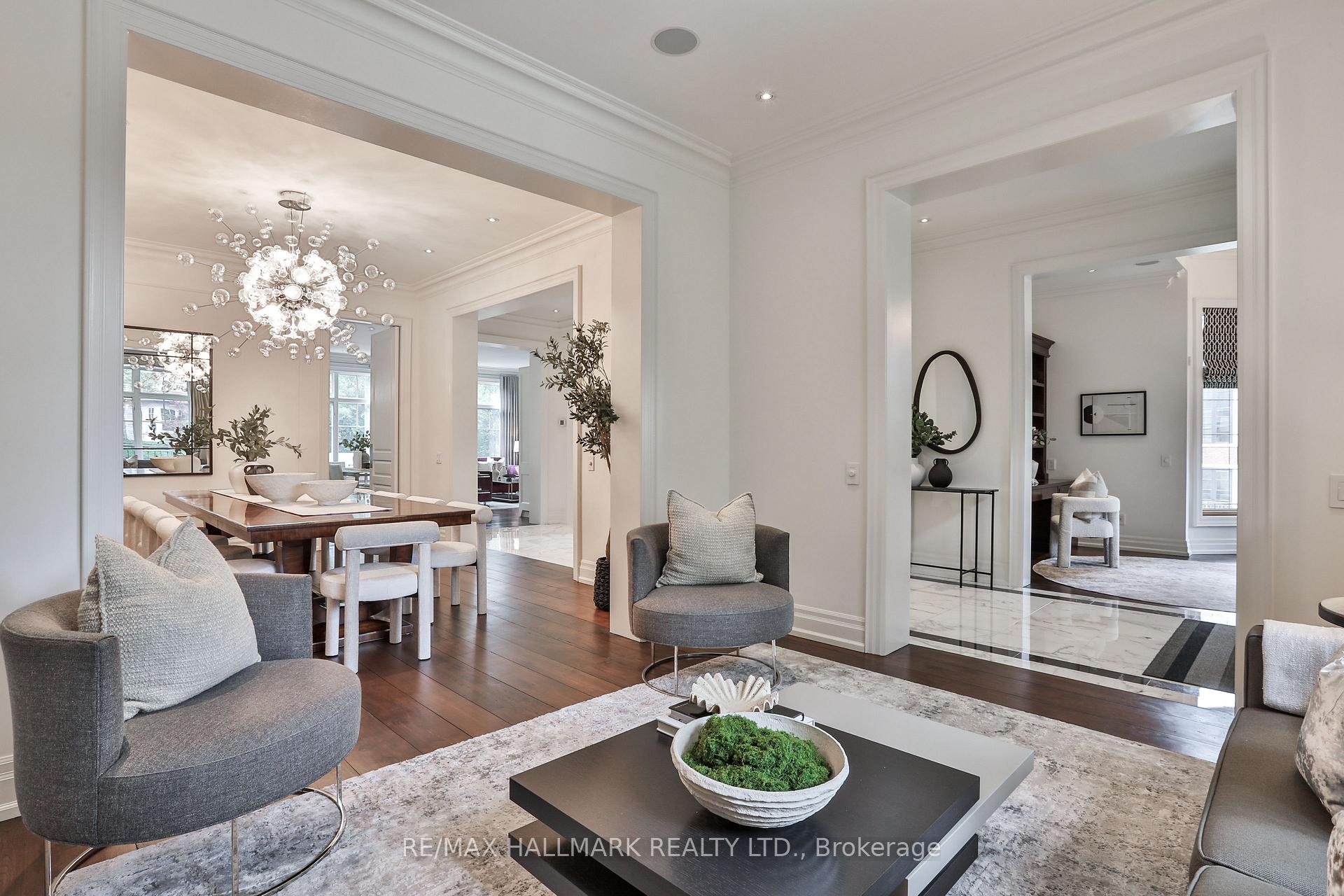 Photo 6 of 11 Forest Ridge Drive, Toronto, Forest Hill North — HOMEH