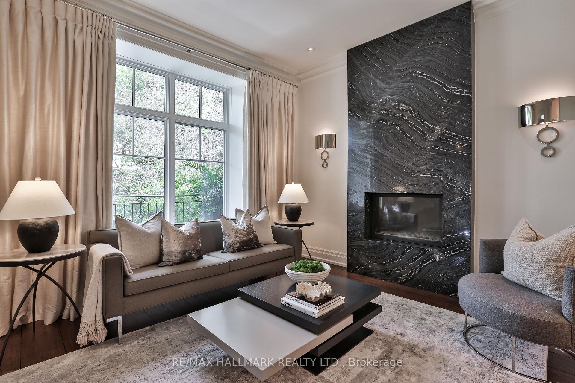 Photo 7 of 11 Forest Ridge Drive, Toronto, Forest Hill North — HOMEH