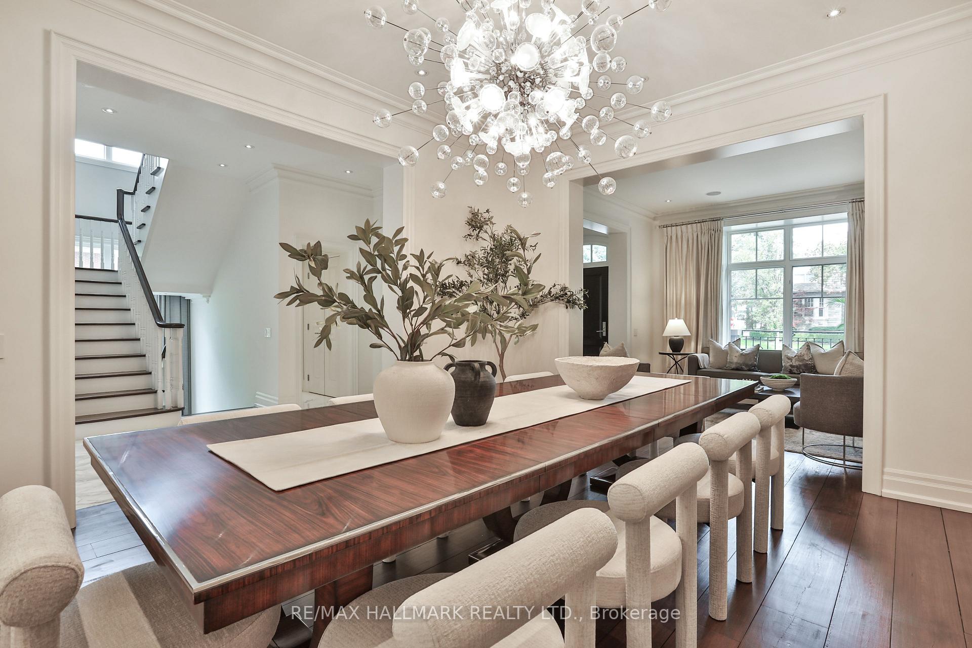 Photo 9 of 11 Forest Ridge Drive, Toronto, Forest Hill North — HOMEH