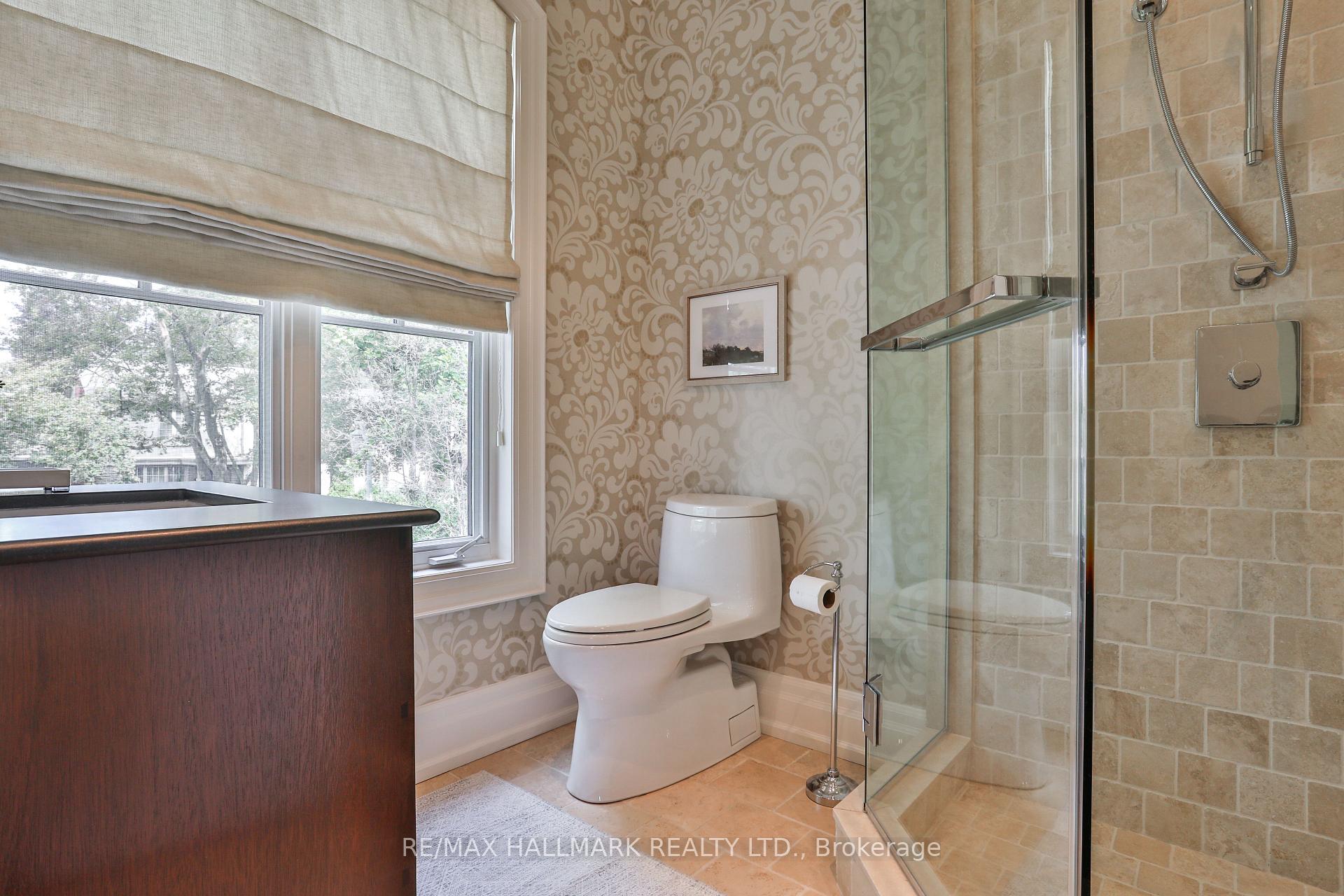 Photo 33 of 11 Forest Ridge Drive, Toronto, Forest Hill North — HOMEH
