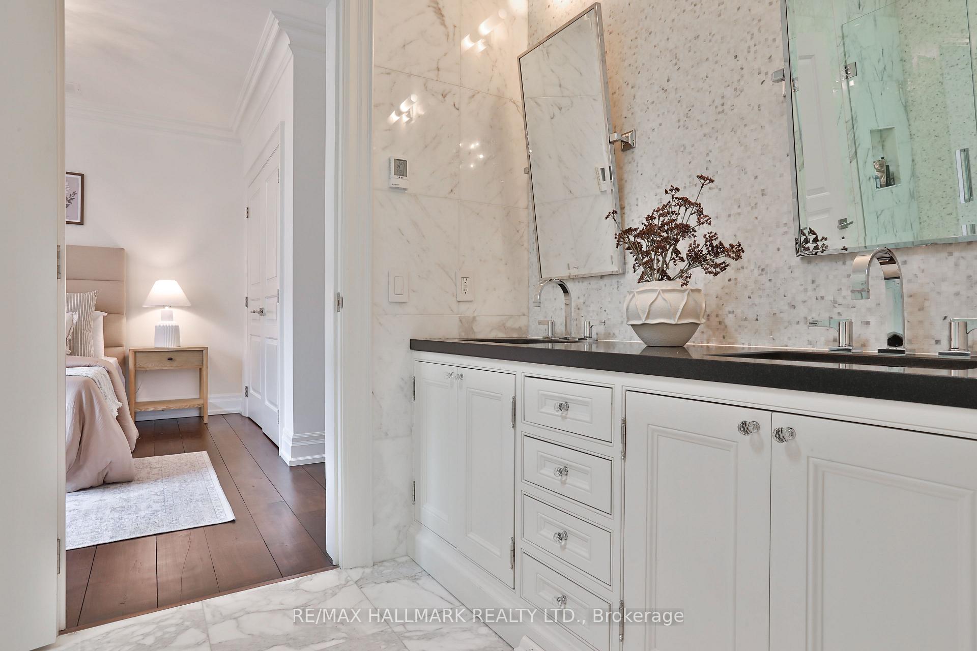 Photo 36 of 11 Forest Ridge Drive, Toronto, Forest Hill North — HOMEH