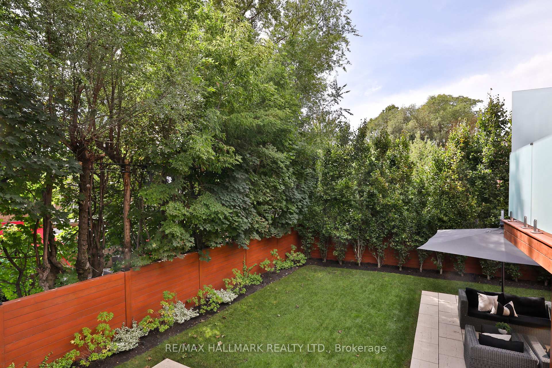 Photo 47 of 11 Forest Ridge Drive, Toronto, Forest Hill North — HOMEH