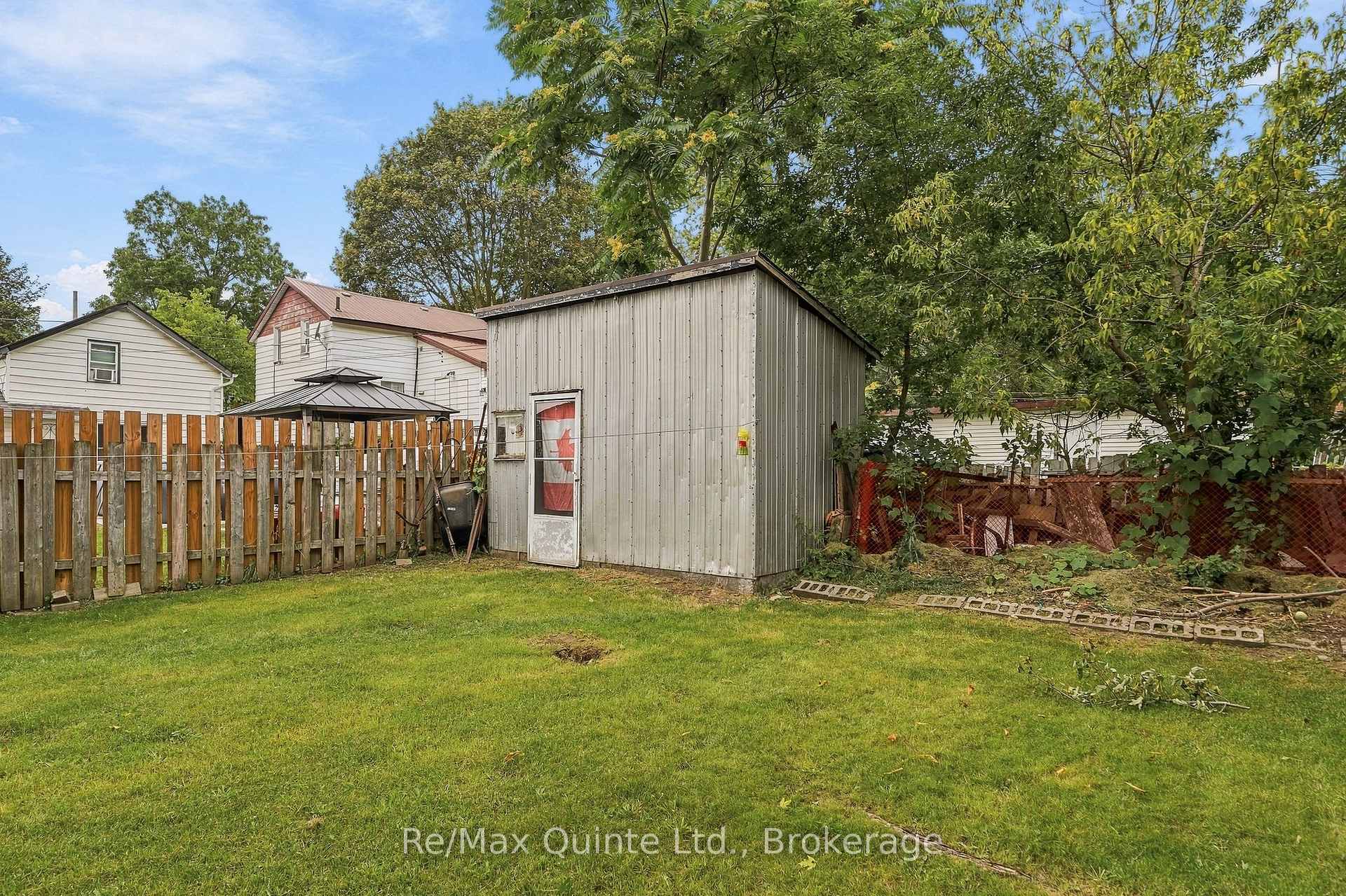Photo 22 of 26 Strachan Street, Belleville, Belleville Ward — HOMEH