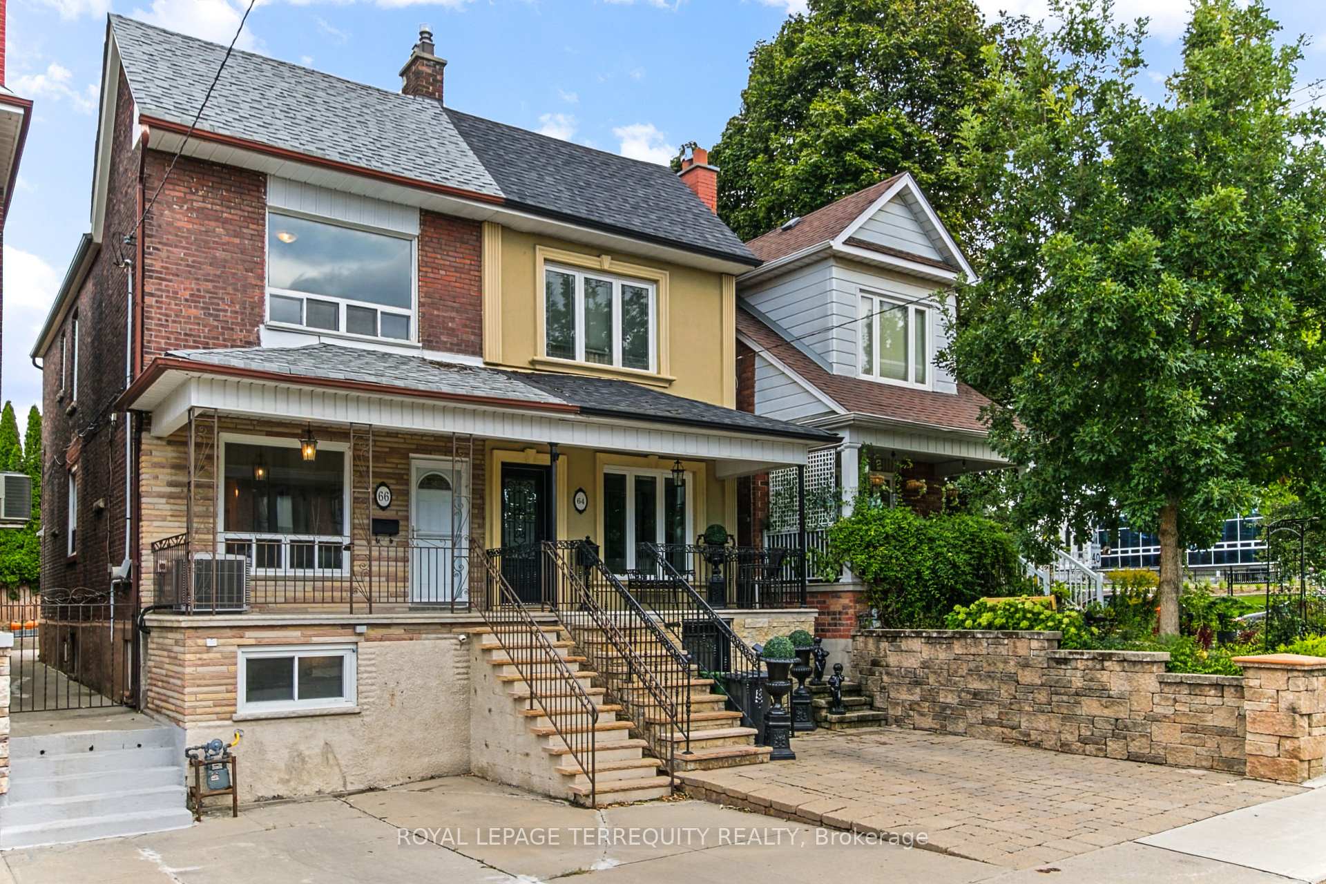 Front of 66 Auburn Avenue