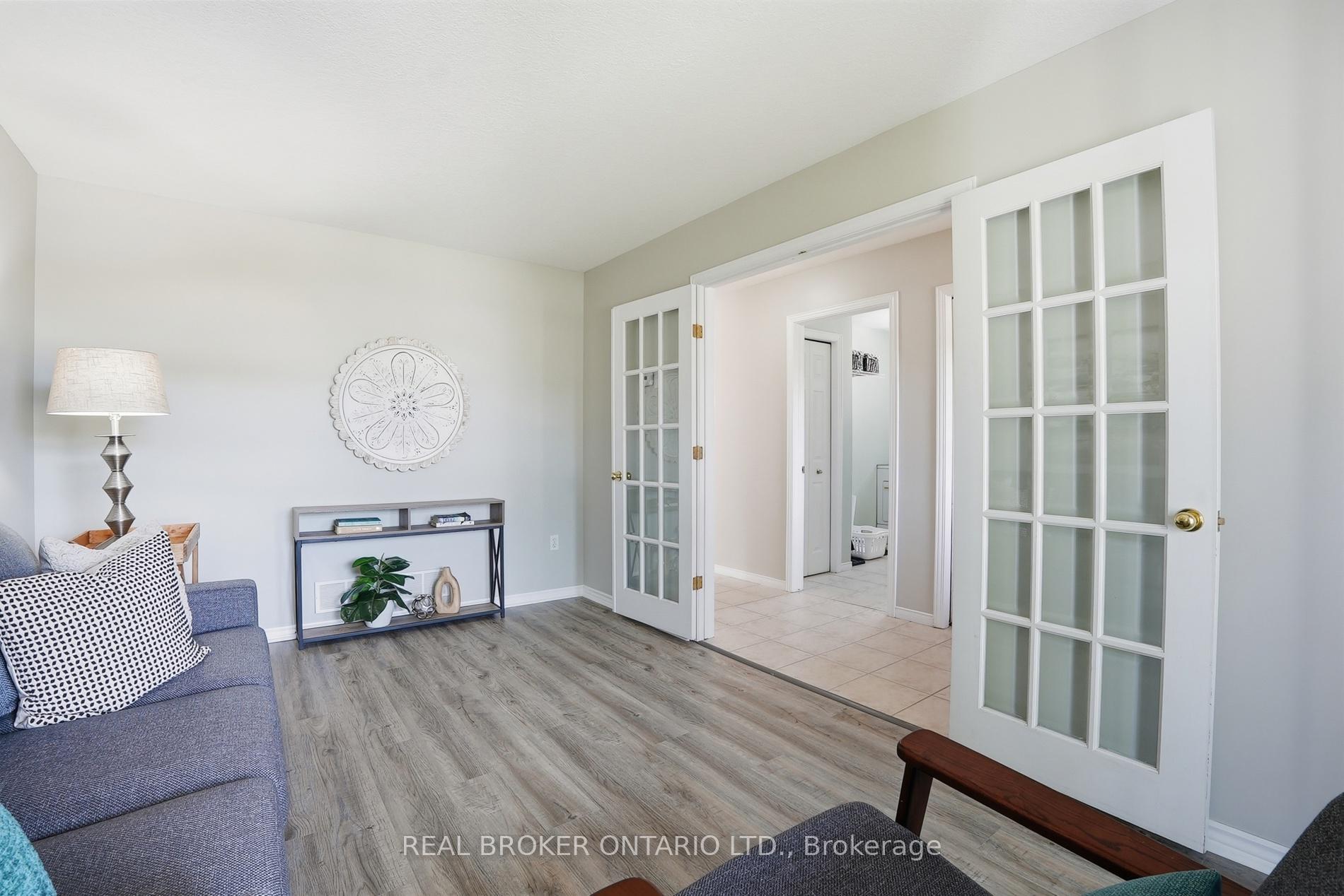Photo 10 of 26 Kelly Court, Guelph, Willow West/Sugarbush/West Acres — HOMEH