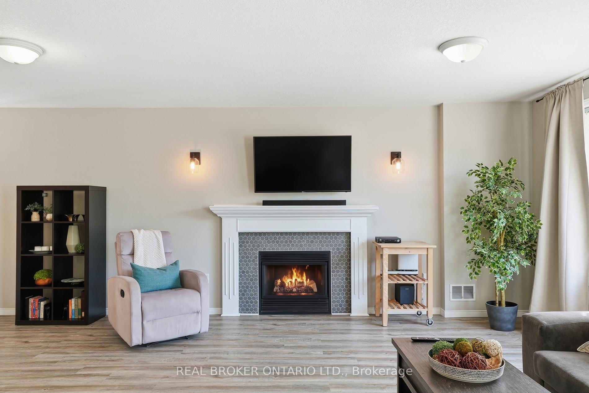 Photo 16 of 26 Kelly Court, Guelph, Willow West/Sugarbush/West Acres — HOMEH