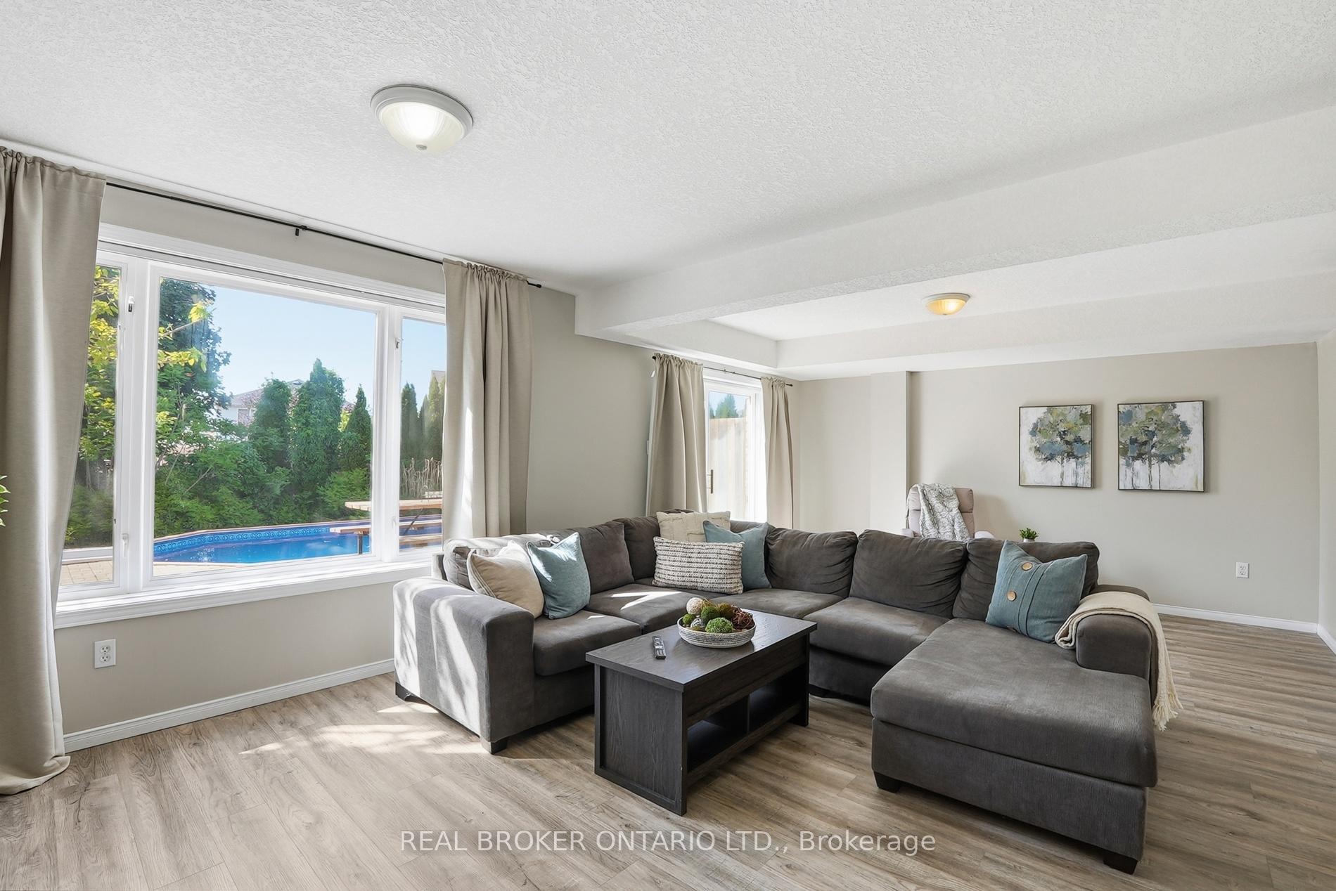 Photo 17 of 26 Kelly Court, Guelph, Willow West/Sugarbush/West Acres — HOMEH