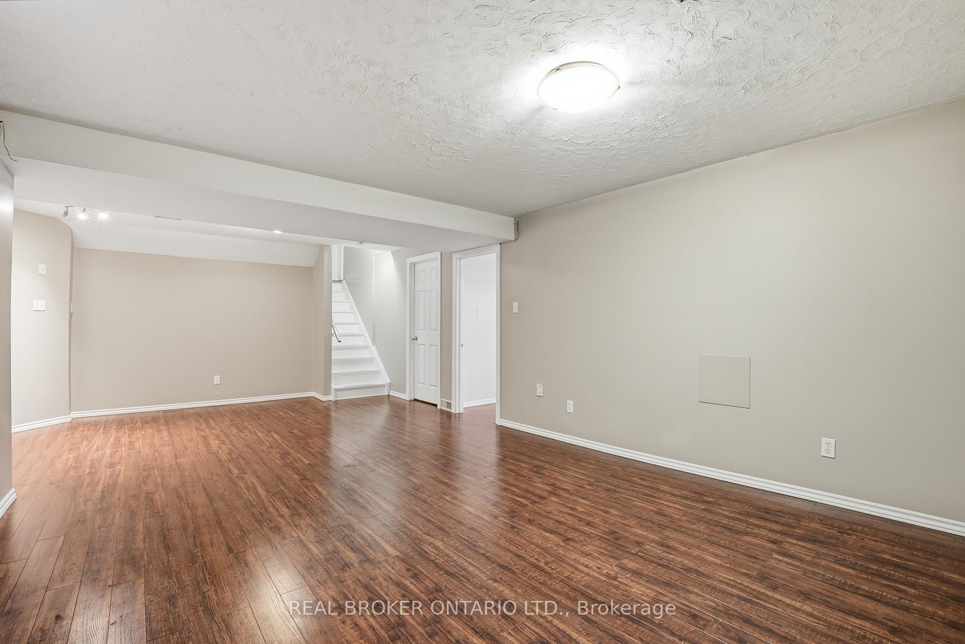Photo 31 of 26 Kelly Court, Guelph, Willow West/Sugarbush/West Acres — HOMEH