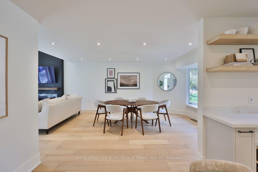 Photo 9 of 1340 Contour Drive, Mississauga, Clarkson — HOMEH
