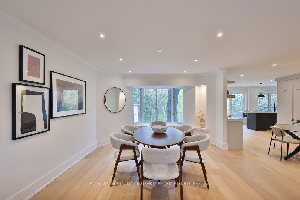 Photo 10 of 1340 Contour Drive, Mississauga, Clarkson — HOMEH