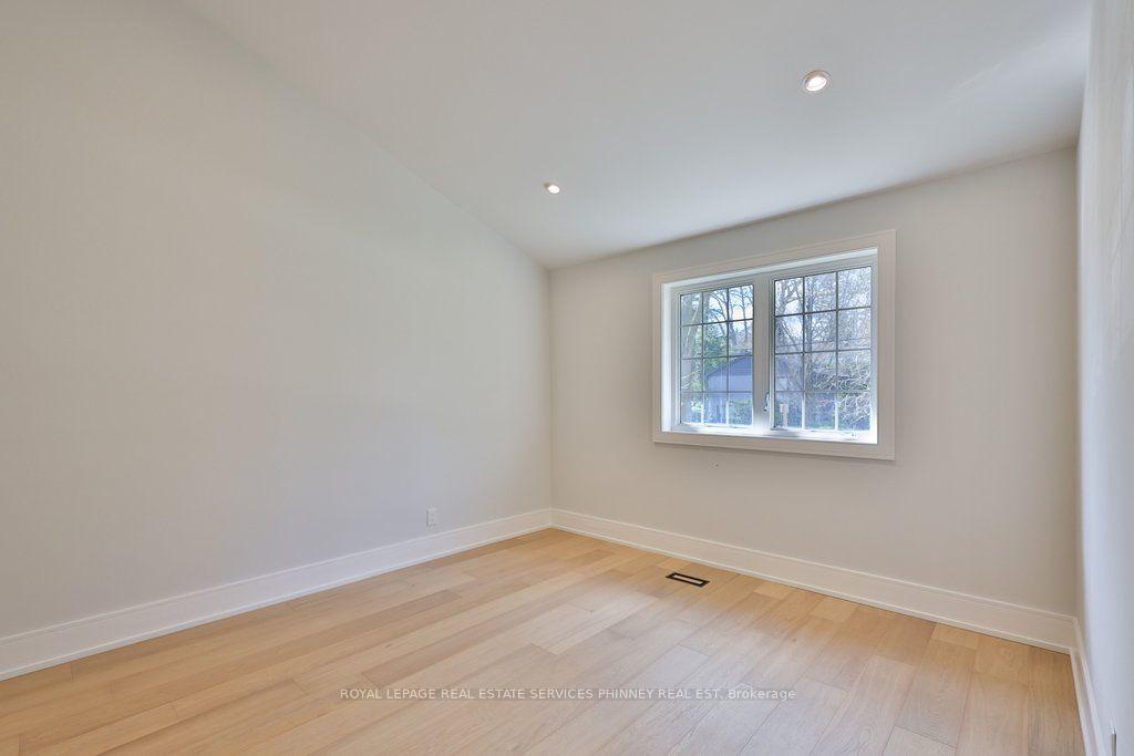 Photo 28 of 1340 Contour Drive, Mississauga, Clarkson — HOMEH