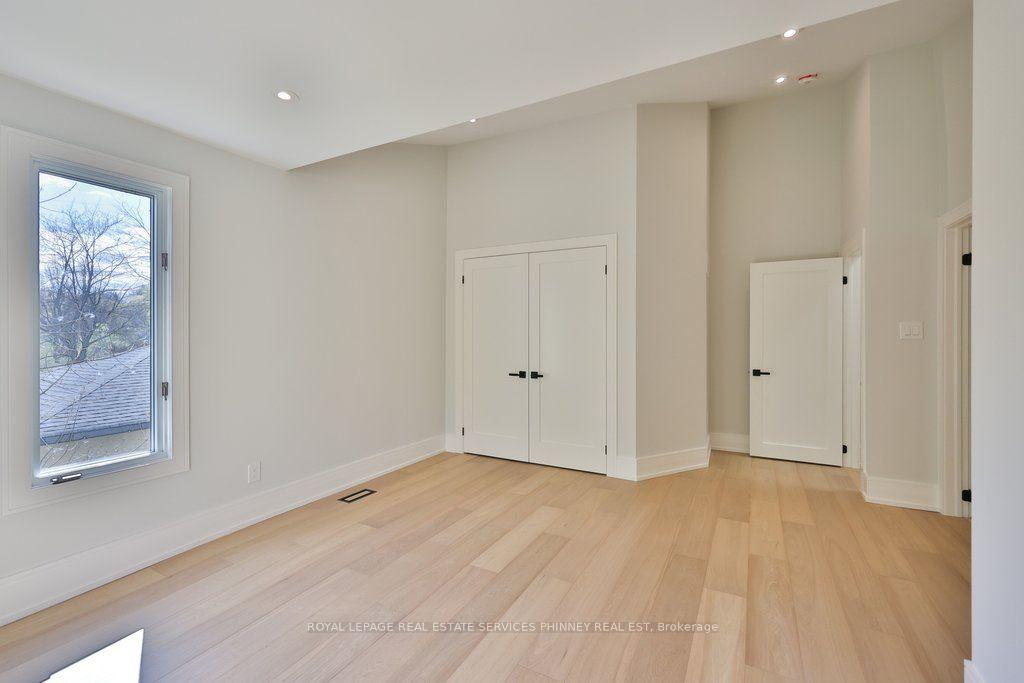 Photo 32 of 1340 Contour Drive, Mississauga, Clarkson — HOMEH
