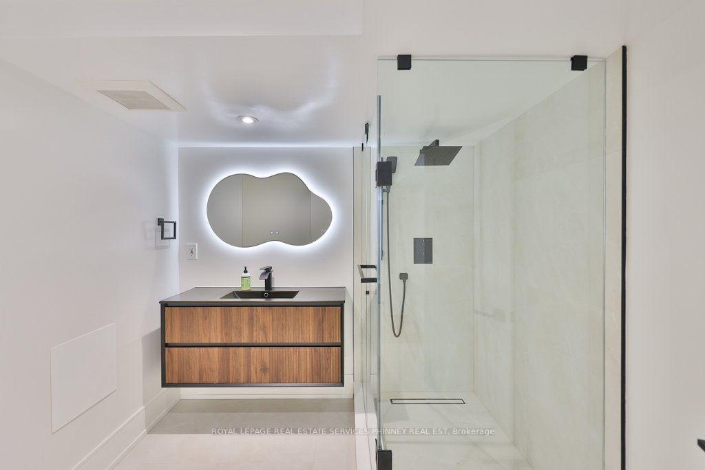 Photo 37 of 1340 Contour Drive, Mississauga, Clarkson — HOMEH
