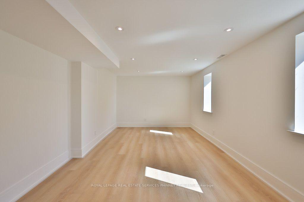 Photo 38 of 1340 Contour Drive, Mississauga, Clarkson — HOMEH