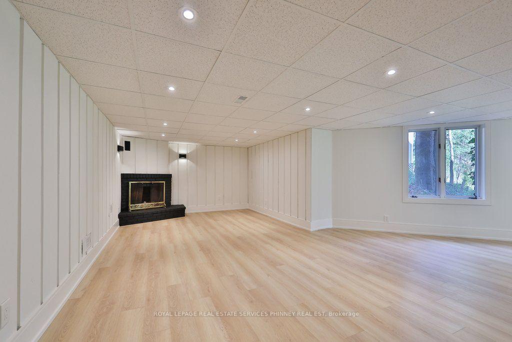 Photo 44 of 1340 Contour Drive, Mississauga, Clarkson — HOMEH