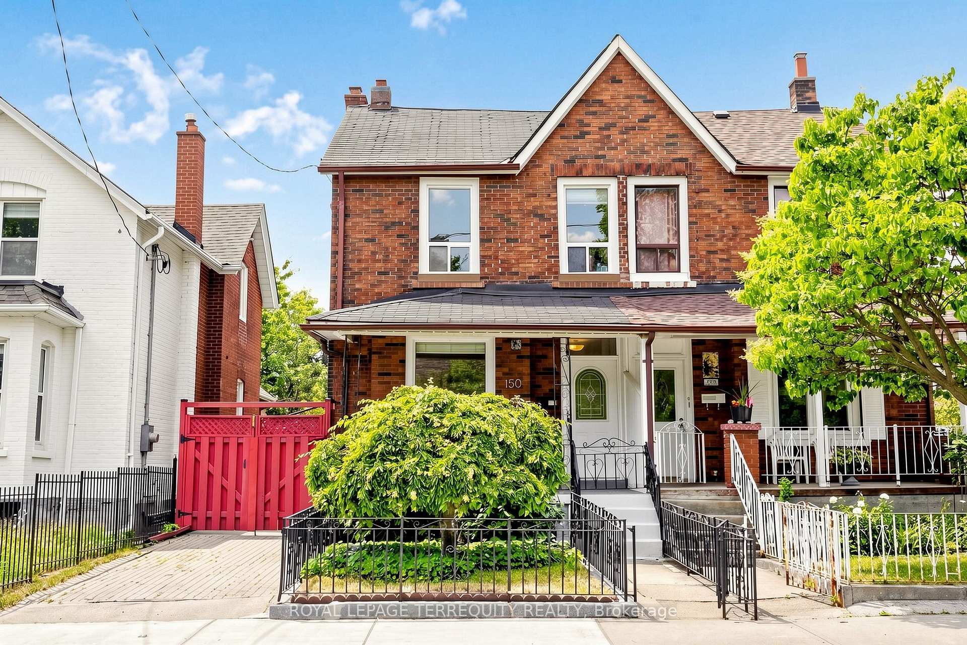 Photo of Unit Bsmt, 150 Osler Street