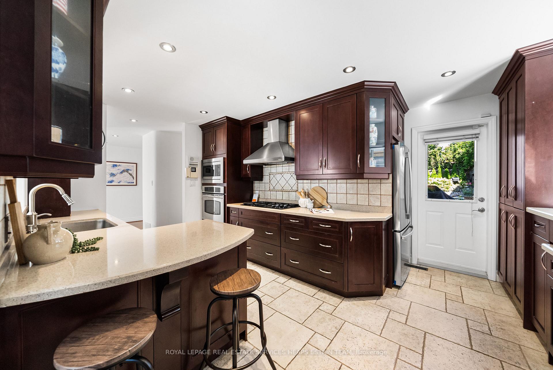 Photo 12 of 129 Babcombe Drive, Markham, Bayview Glen — HOMEH