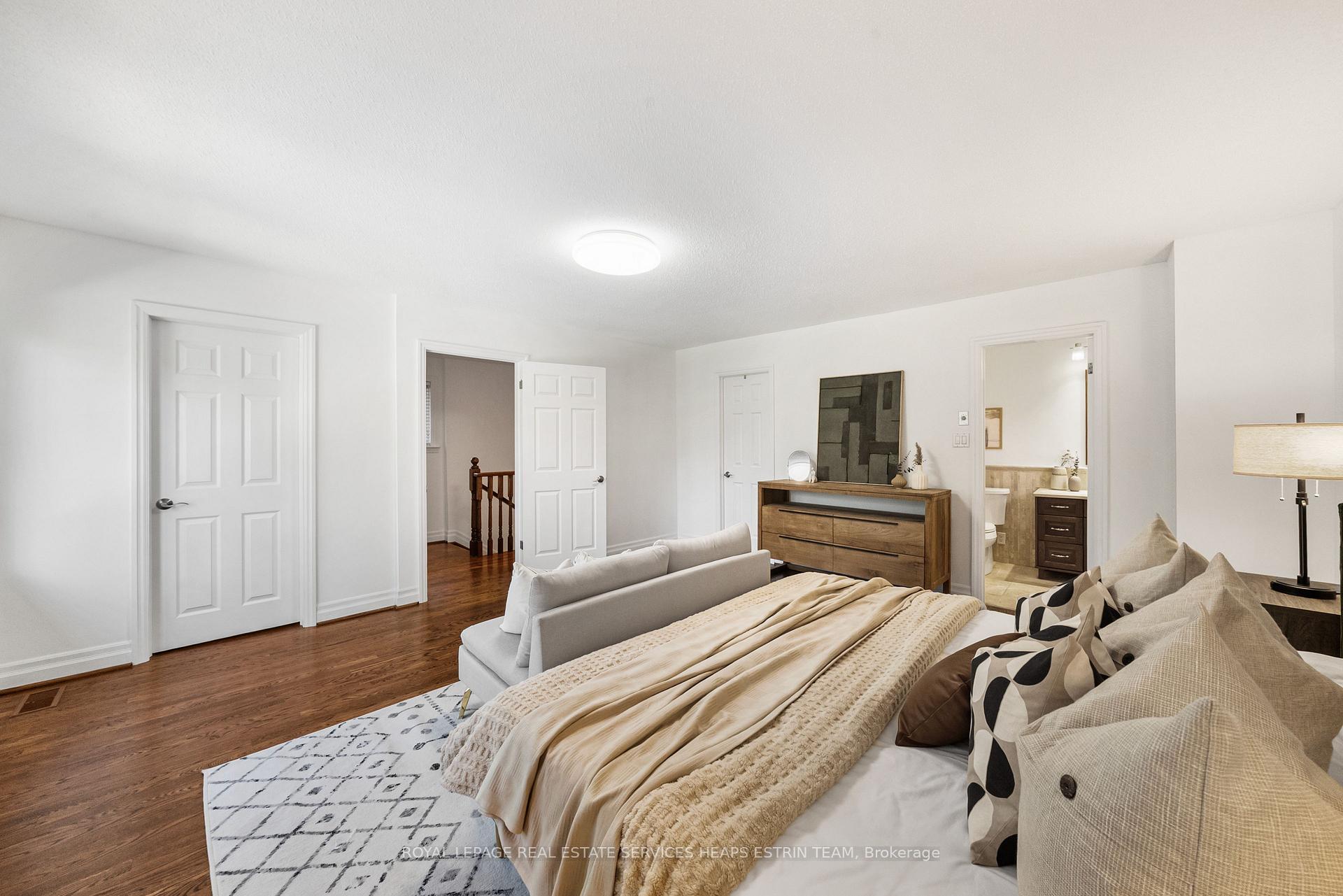 Photo 24 of 129 Babcombe Drive, Markham, Bayview Glen — HOMEH