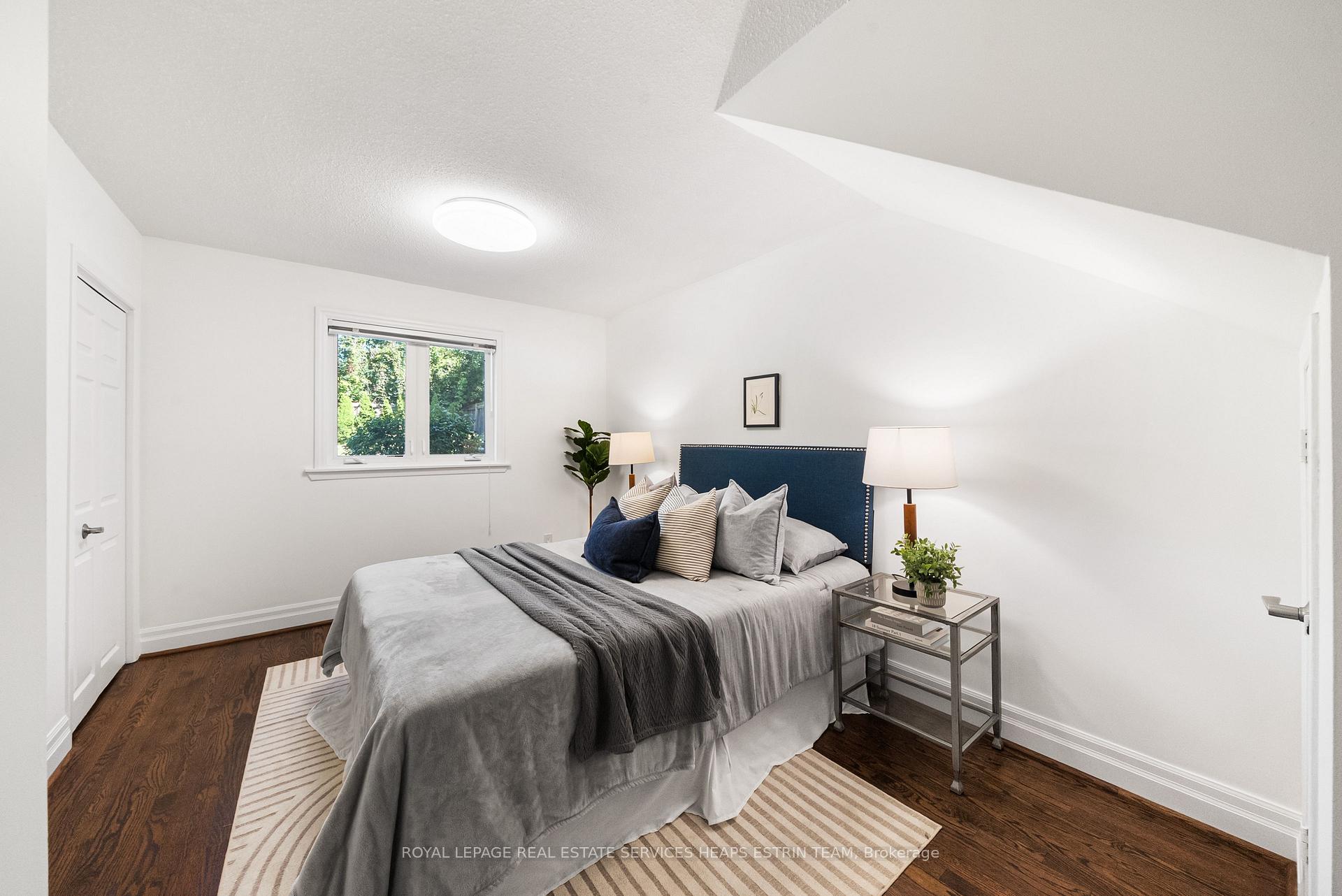 Photo 32 of 129 Babcombe Drive, Markham, Bayview Glen — HOMEH