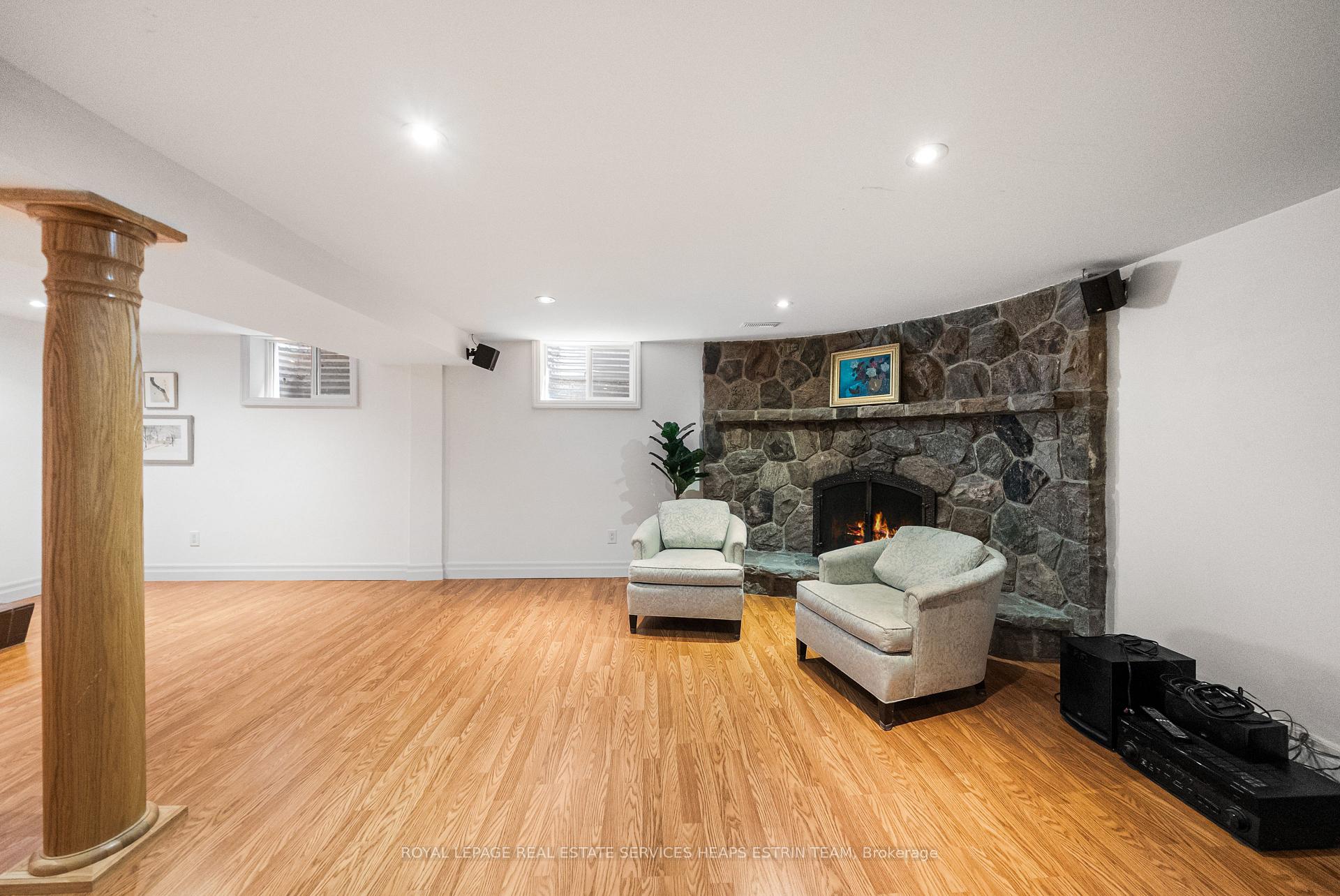 Photo 41 of 129 Babcombe Drive, Markham, Bayview Glen — HOMEH