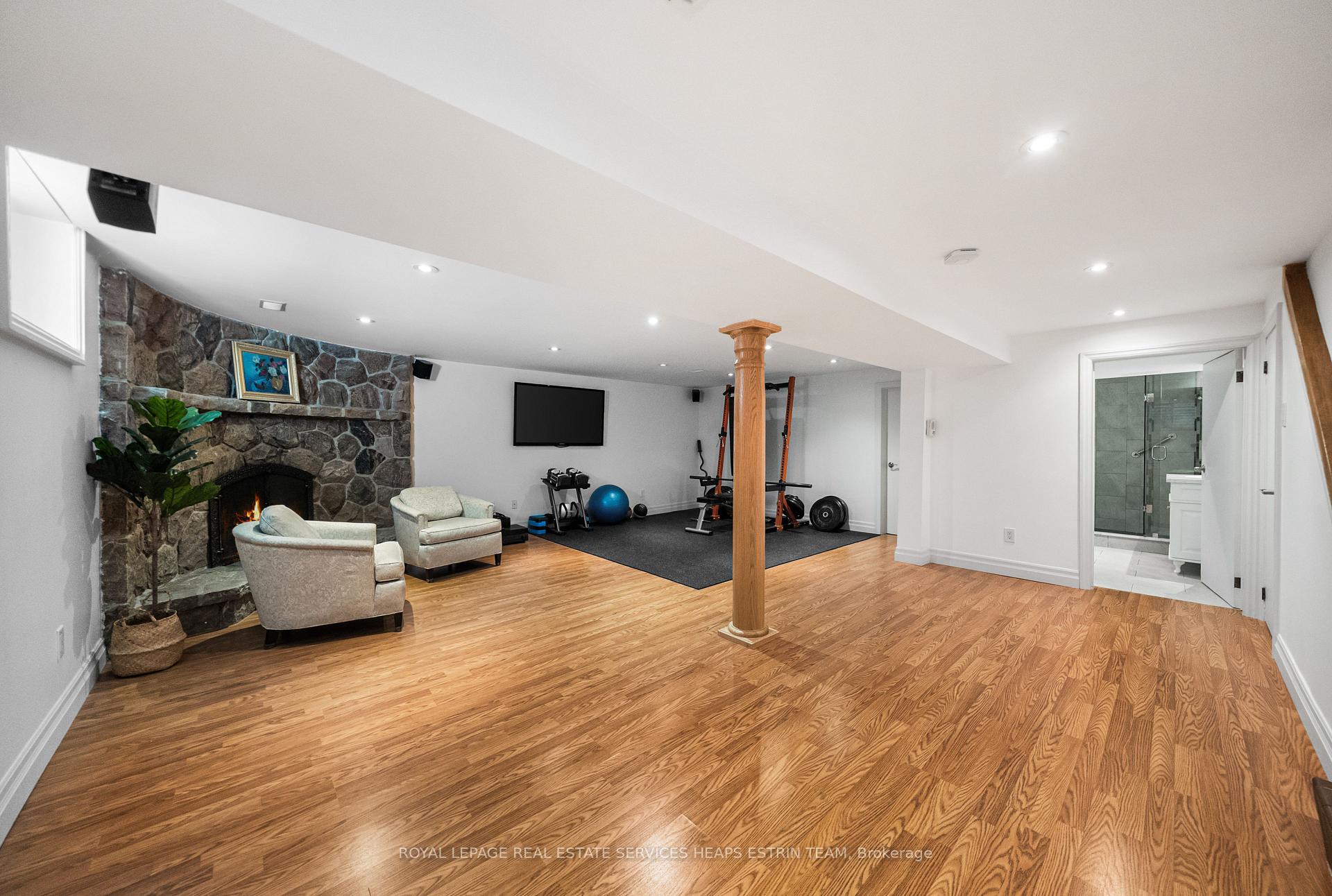 Photo 43 of 129 Babcombe Drive, Markham, Bayview Glen — HOMEH