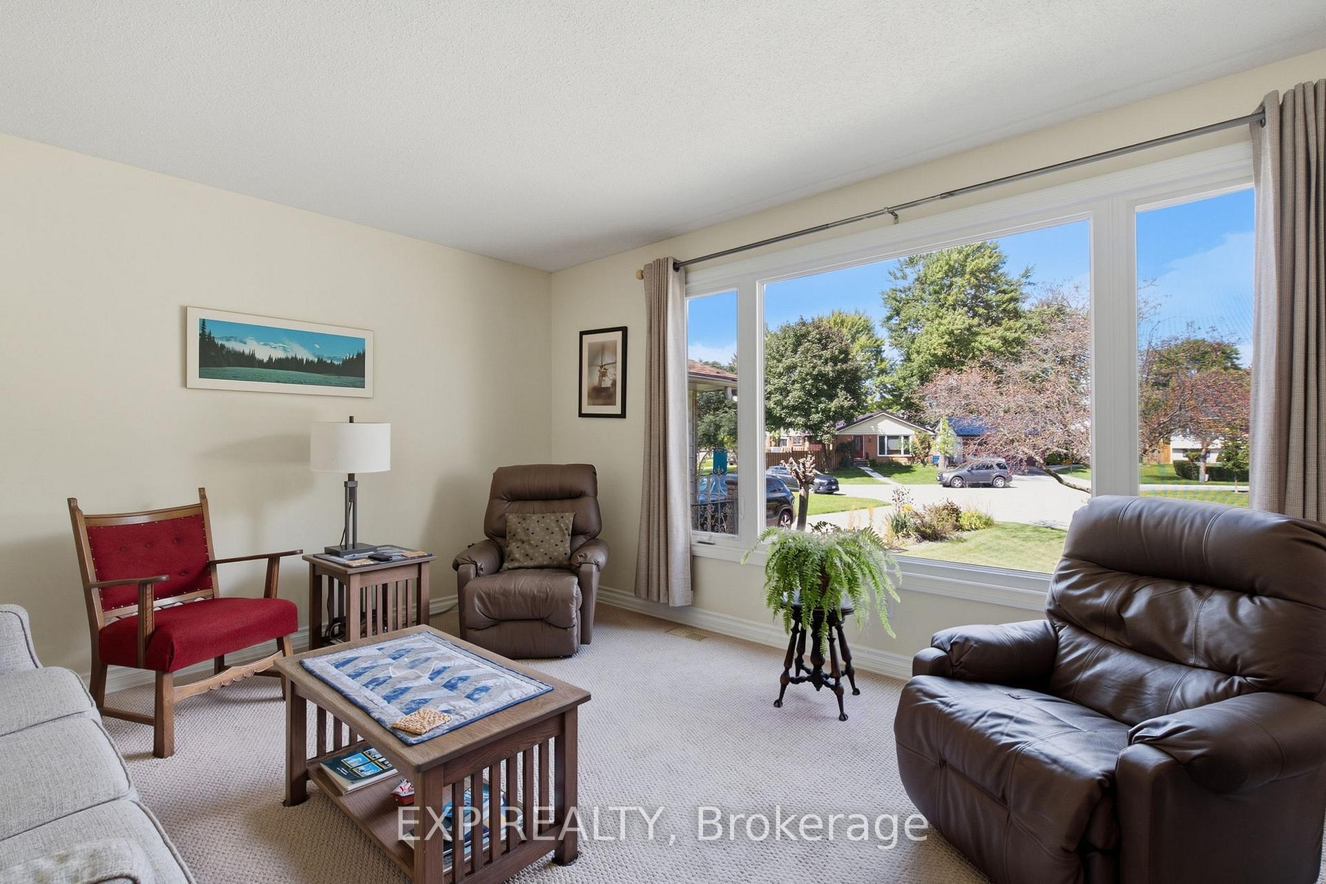 Photo 7 of 320 Culver Place, London, East H — HOMEH