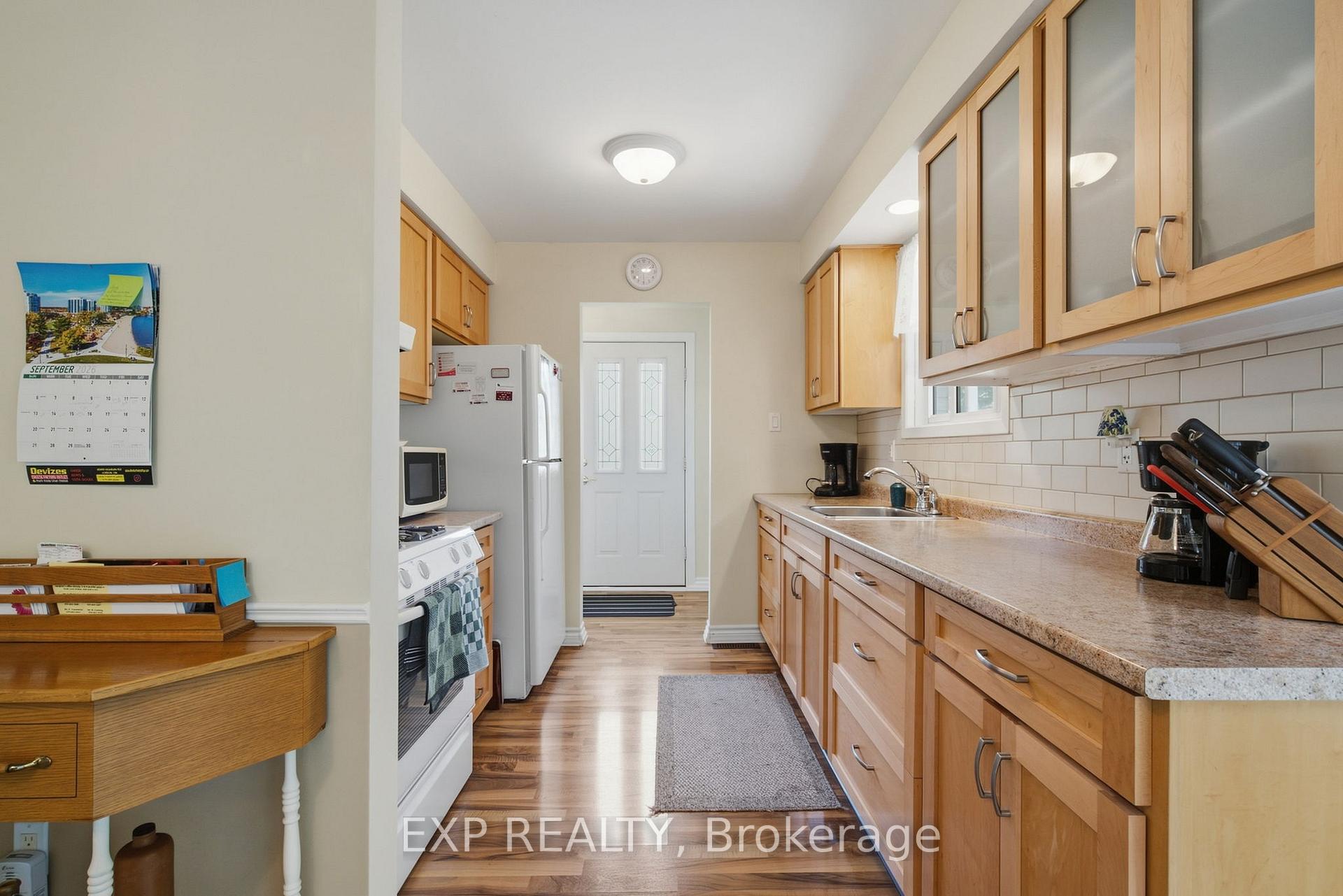 Photo 12 of 320 Culver Place, London, East H — HOMEH