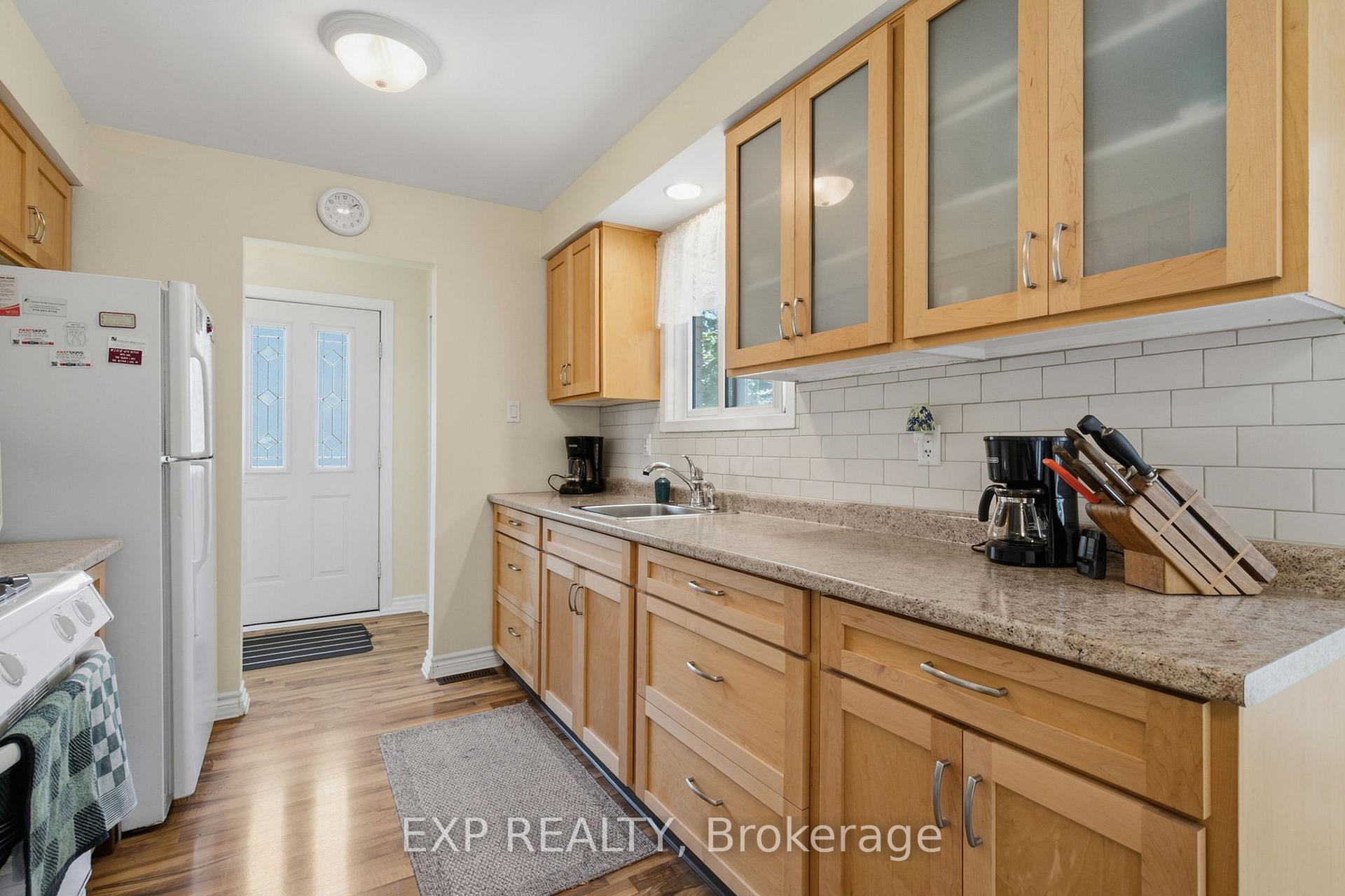 Photo 14 of 320 Culver Place, London, East H — HOMEH