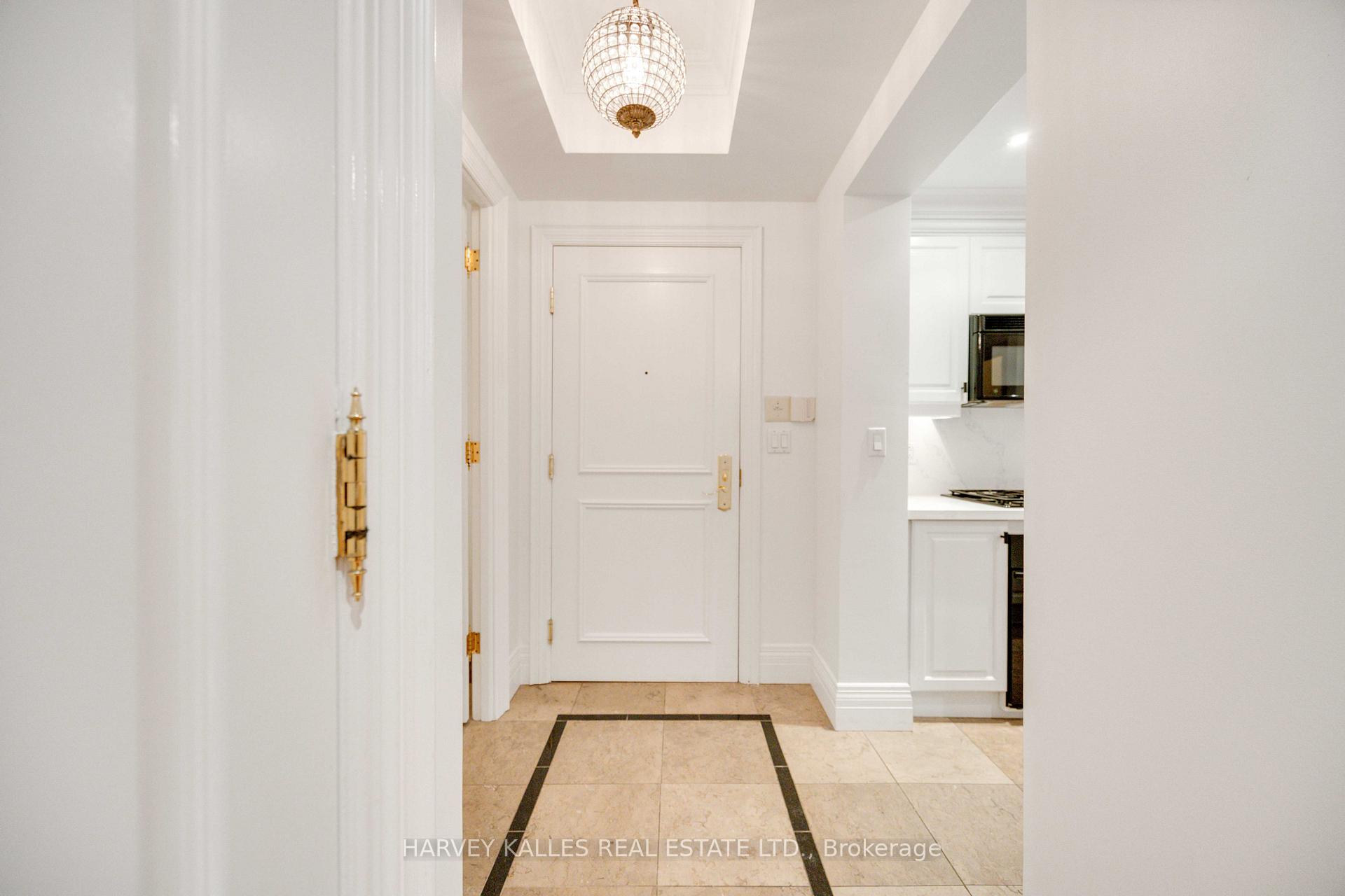 Photo 3 of Unit 201, 33 Delisle Avenue, Toronto, Yonge-St. Clair — HOMEH