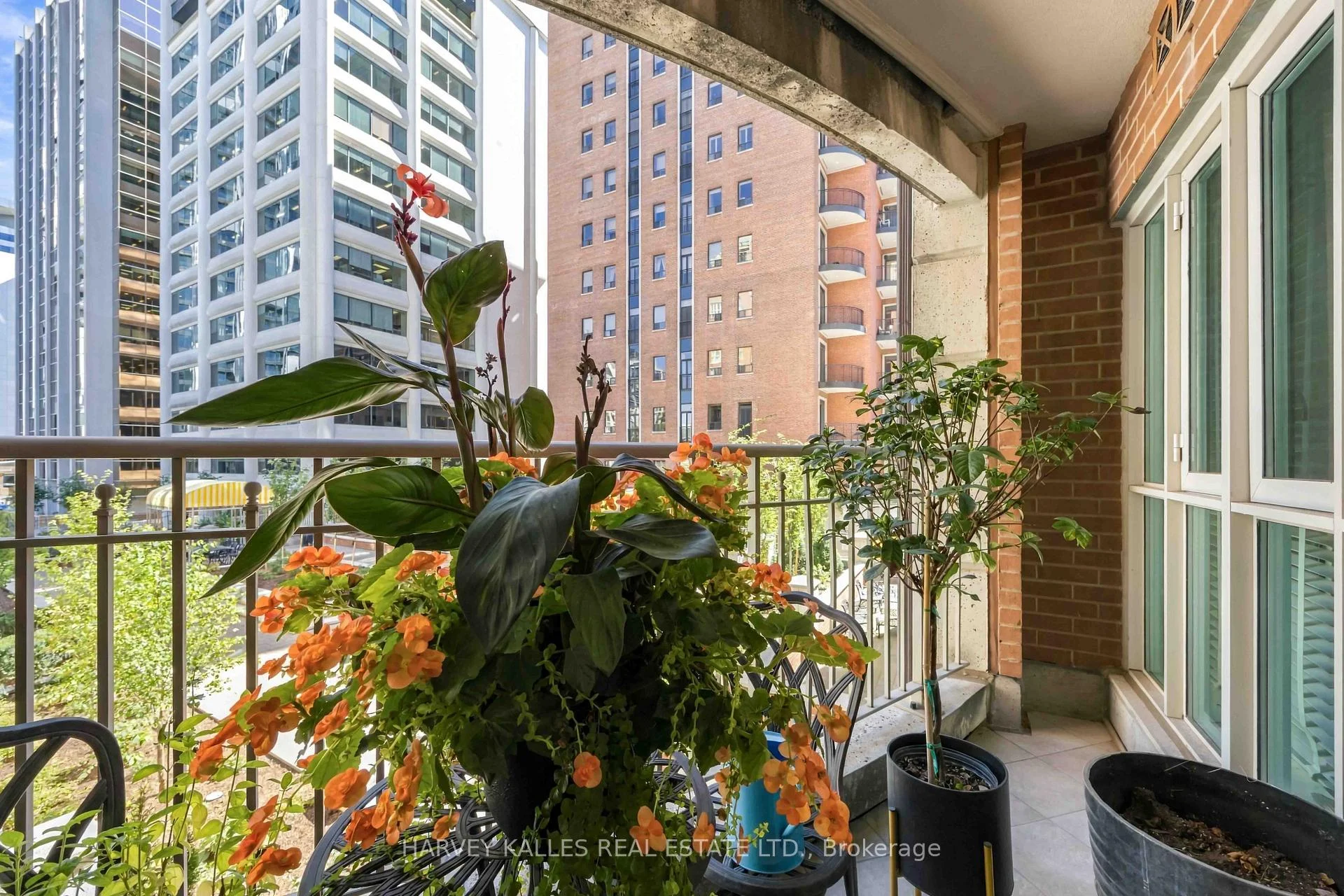 Photo 49 of Unit 201, 33 Delisle Avenue, Toronto, Yonge-St. Clair — HOMEH