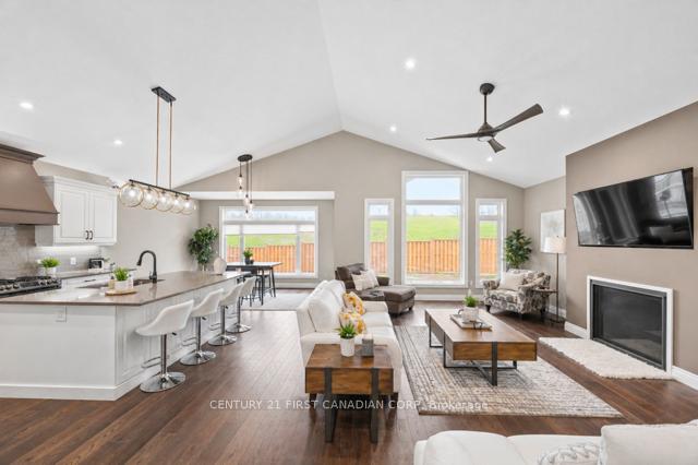 Photo 10 of 941 Longworth Road, London, South L — HOMEH