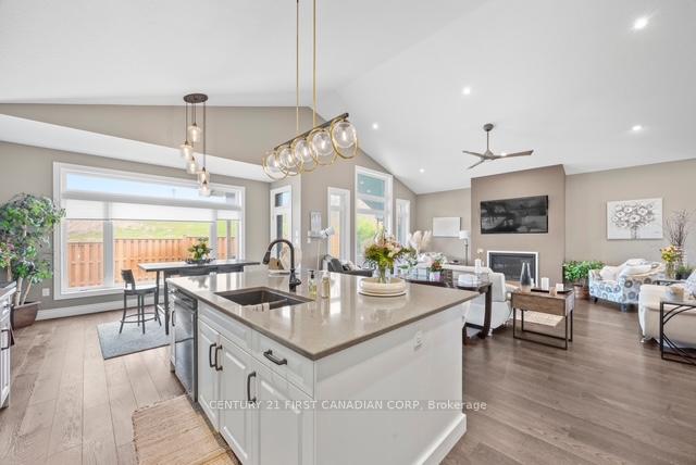 Photo 15 of 941 Longworth Road, London, South L — HOMEH