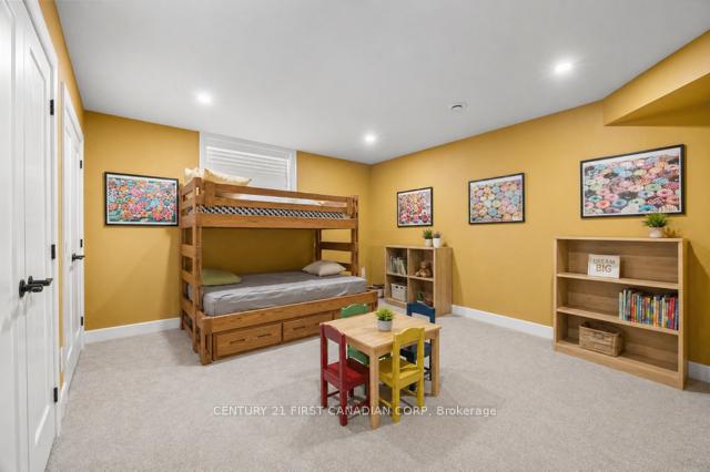 Photo 30 of 941 Longworth Road, London, South L — HOMEH