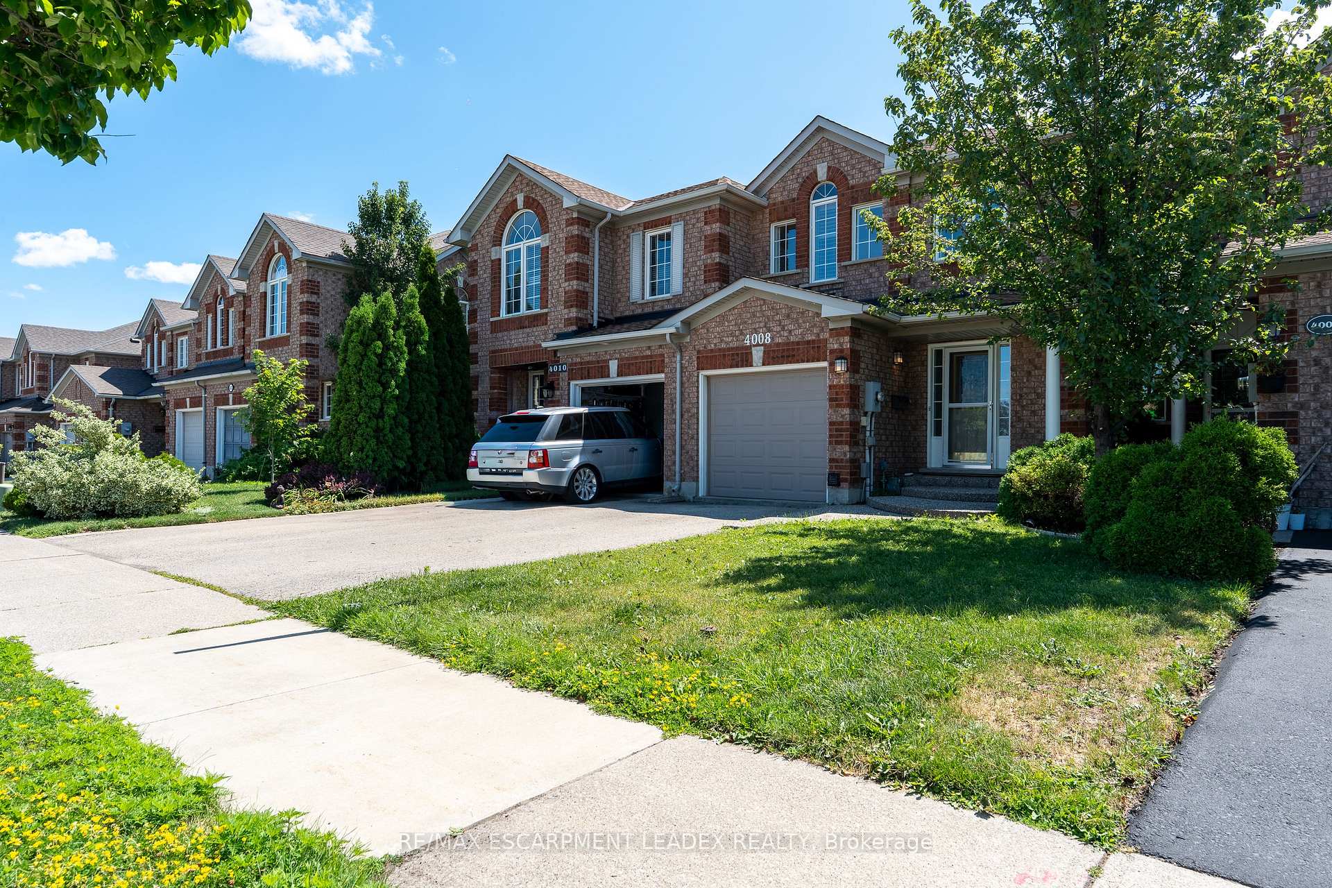 Photo 4 of 4008 Berton Avenue, Burlington, Rose — HOMEH