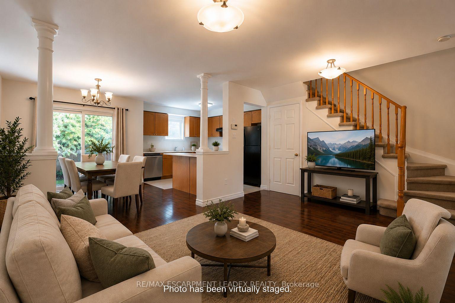 Photo 11 of 4008 Berton Avenue, Burlington, Rose — HOMEH