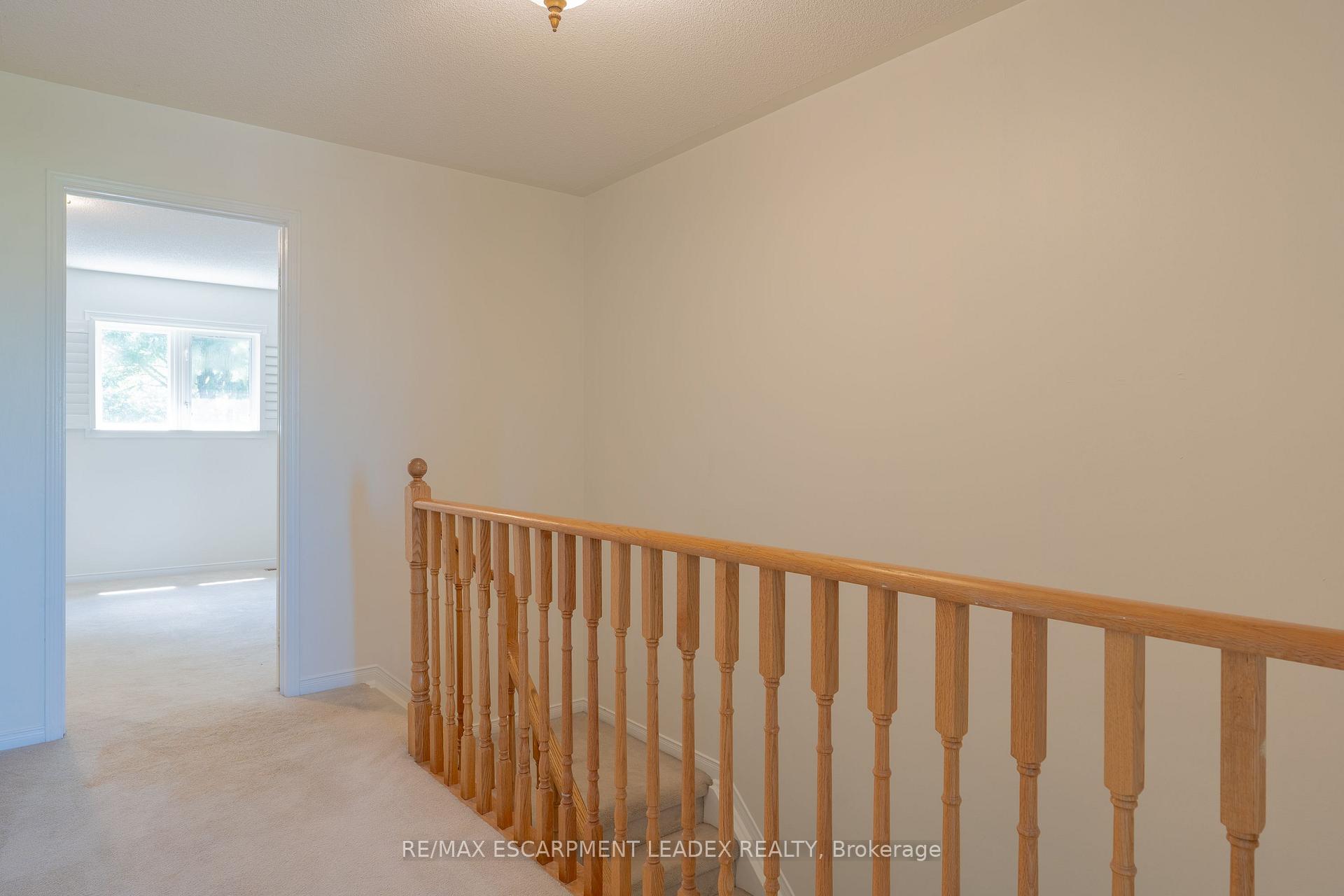 Photo 22 of 4008 Berton Avenue, Burlington, Rose — HOMEH