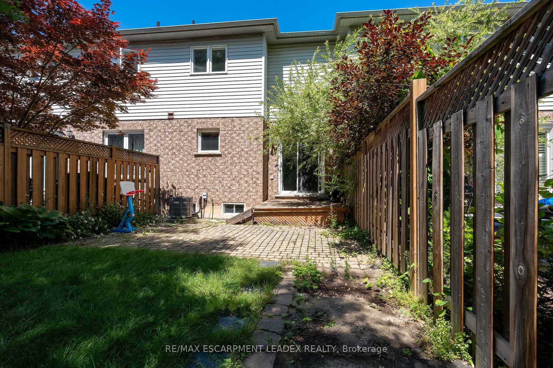 Photo 35 of 4008 Berton Avenue, Burlington, Rose — HOMEH