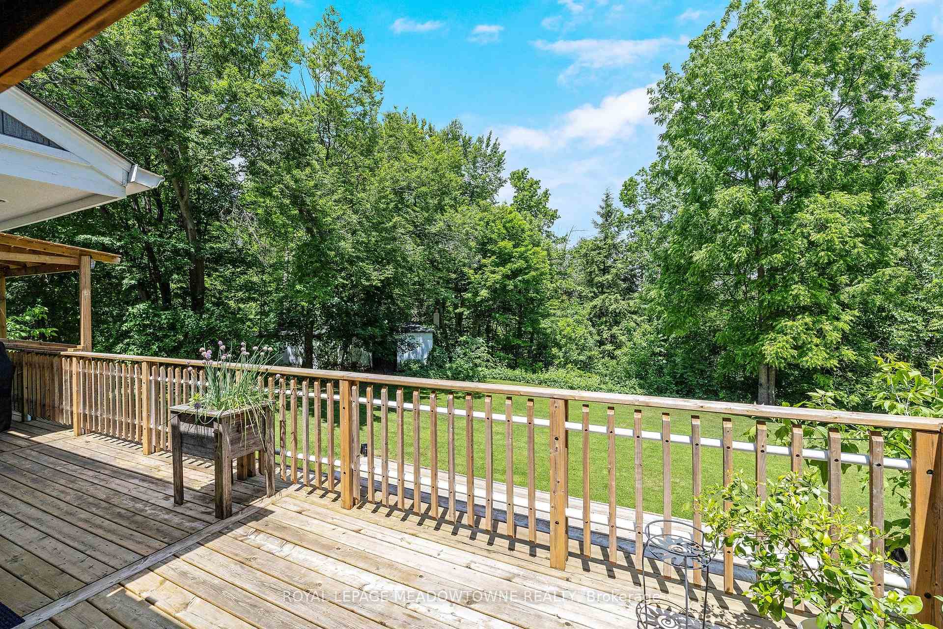 Photo 41 of 161 Confederation Street, Halton Hills, Glen Williams — HOMEH