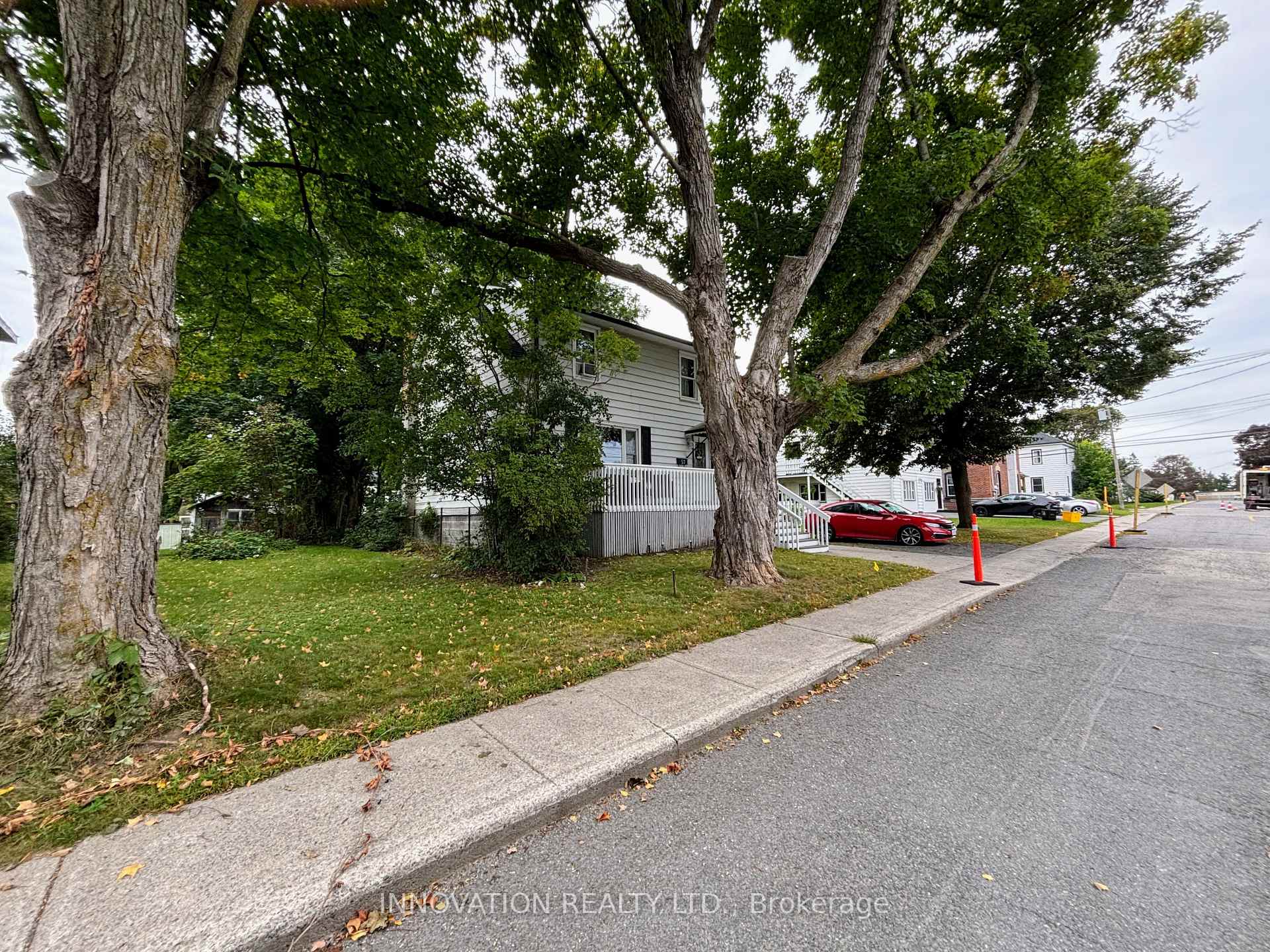 Photo 3 of 57 Aberdeen Avenue, Smiths Falls, Smiths Falls — HOMEH