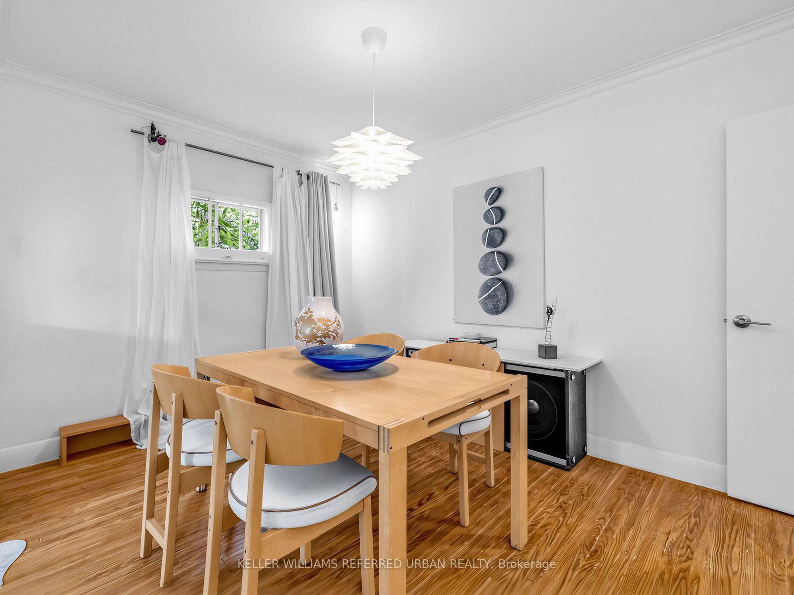 Photo 5 of 246 Burnett Avenue, North York, Lansing-Westgate — HOMEH
