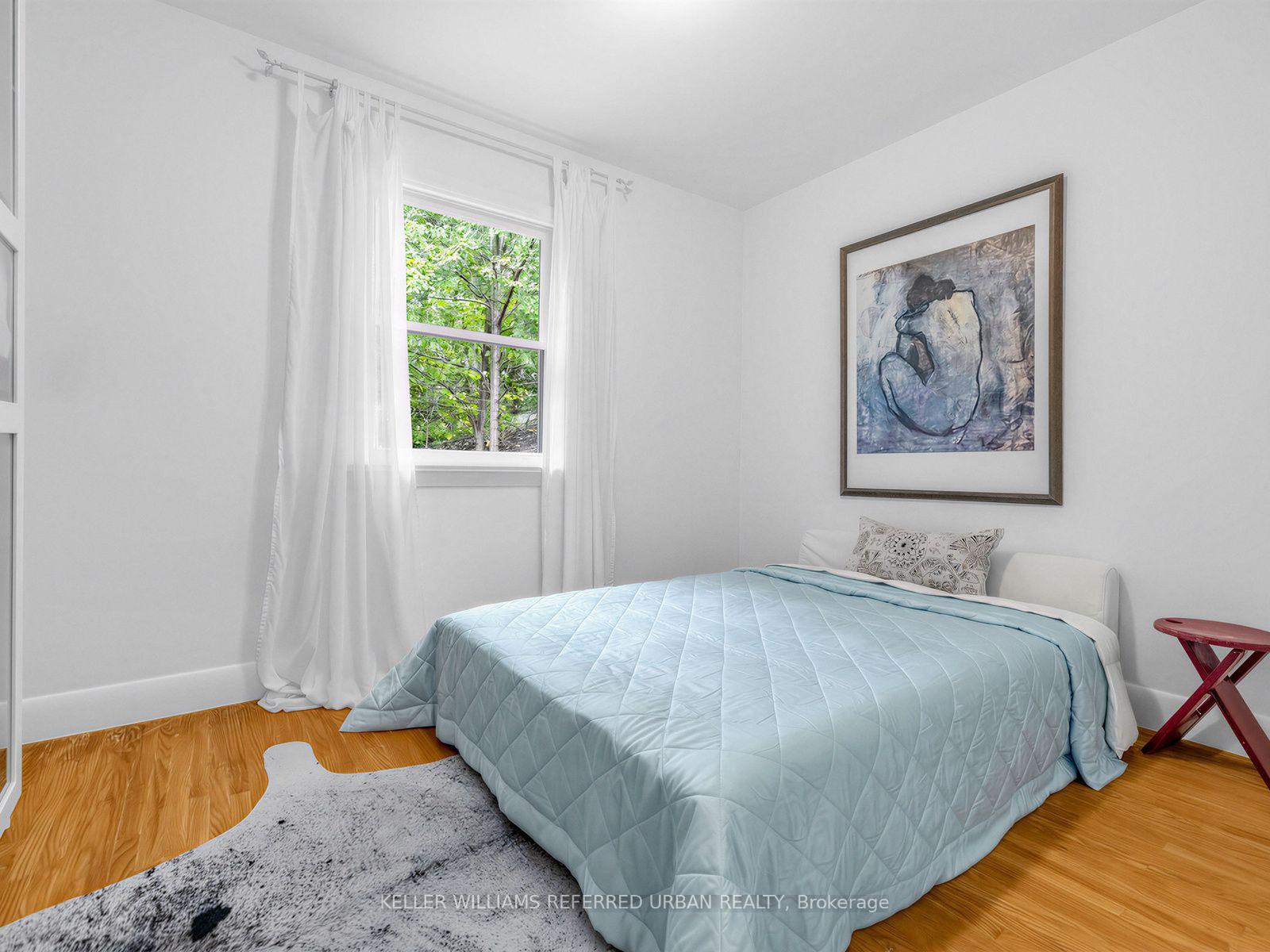 Photo 11 of 246 Burnett Avenue, North York, Lansing-Westgate — HOMEH