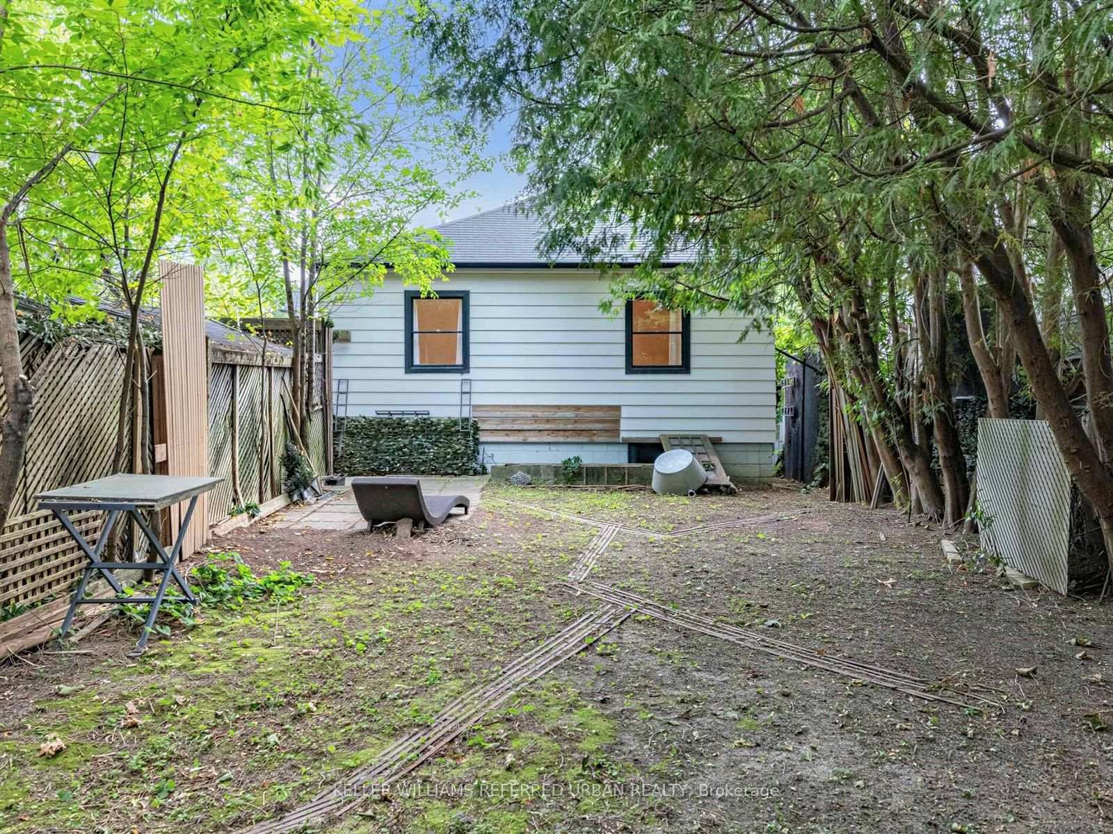 Photo 21 of 246 Burnett Avenue, North York, Lansing-Westgate — HOMEH