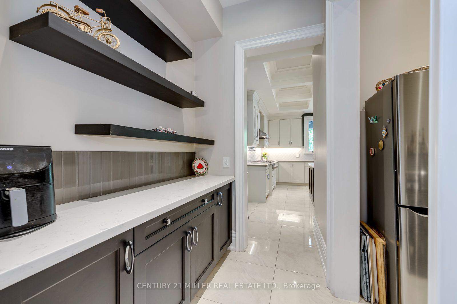 Photo 12 of 1399 Willowdown Road, Oakville, Southwest — HOMEH